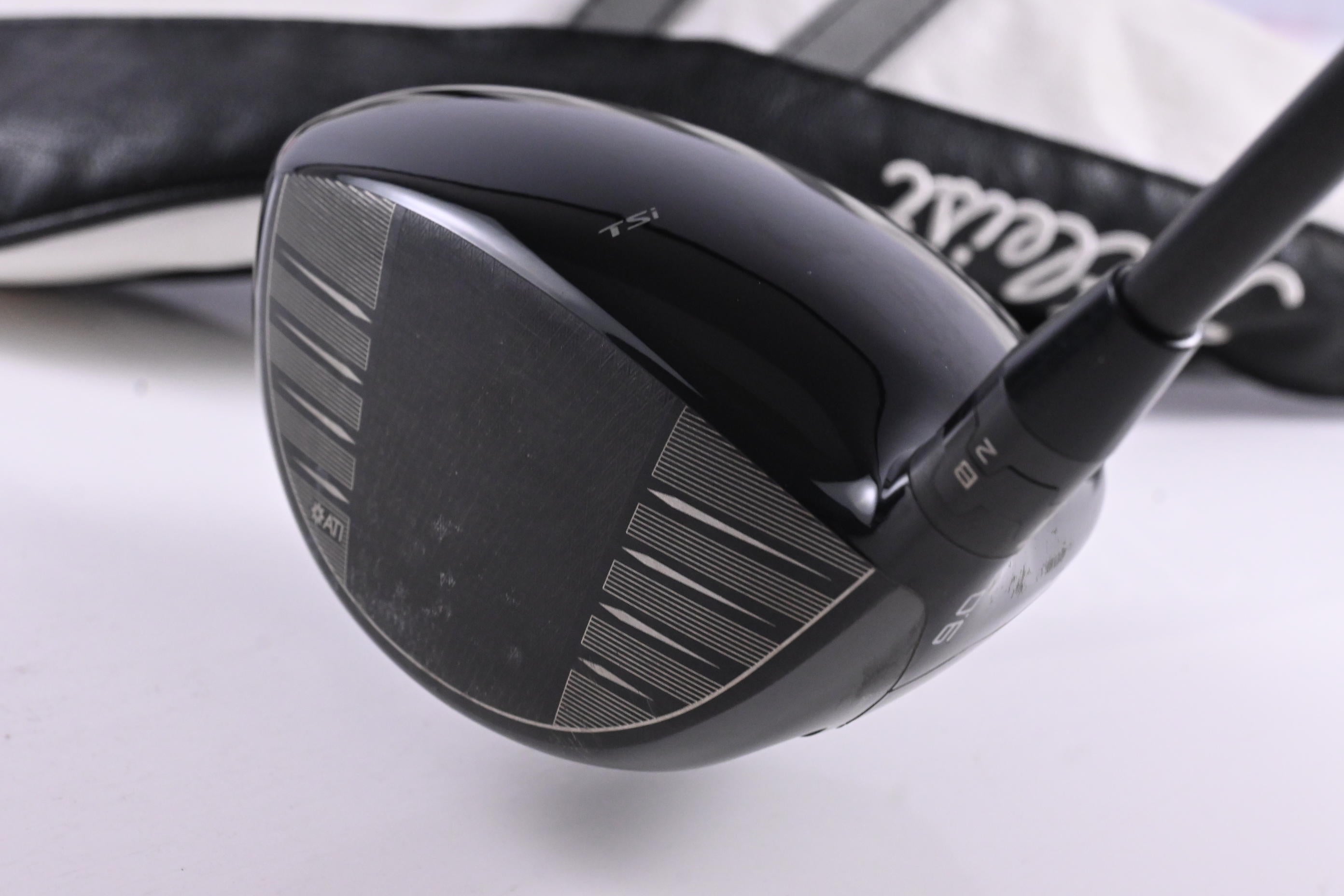 Titleist TSi3 Driver / 9 Degree / Stiff Flex Graphite Design Tour AD IZ-6 Shaft