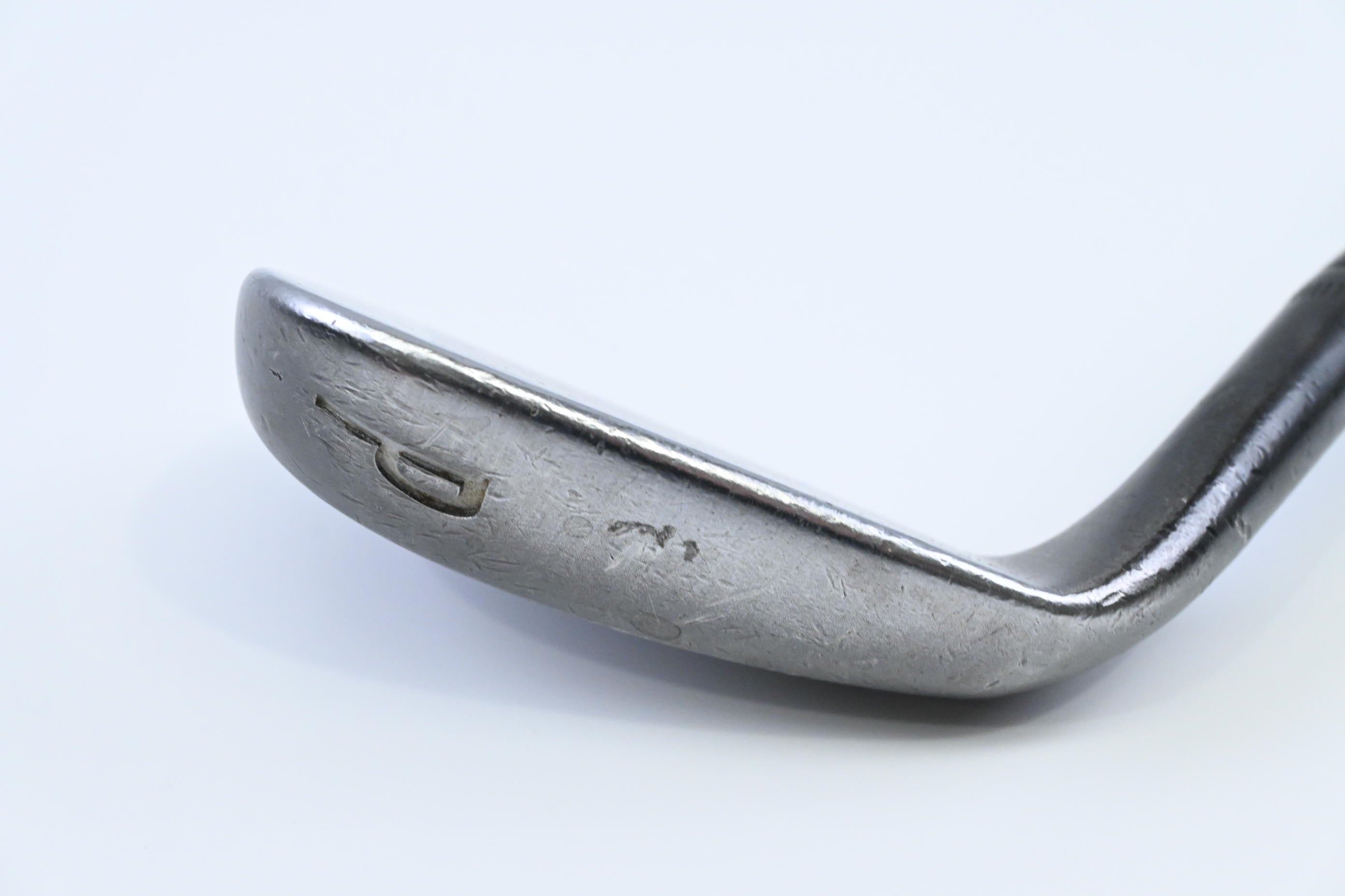 Wilson FG Tour M3 Pitching Wedge / 47 Degree / Regular Flex Dynamic Gold R300