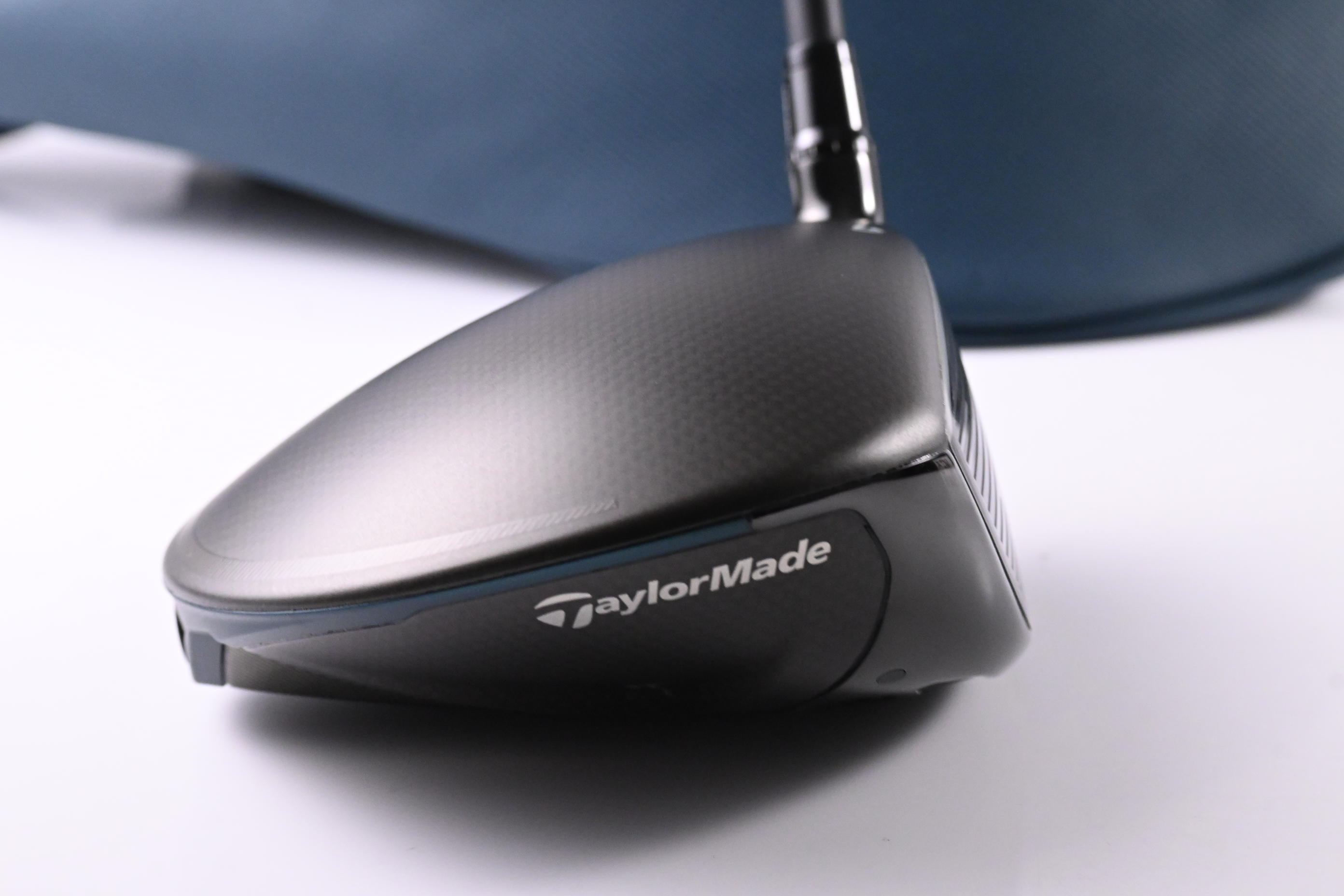 Taylormade Qi4D Driver / 10.5 Degree / Stiff Flex REAX Blue 50 Shaft
