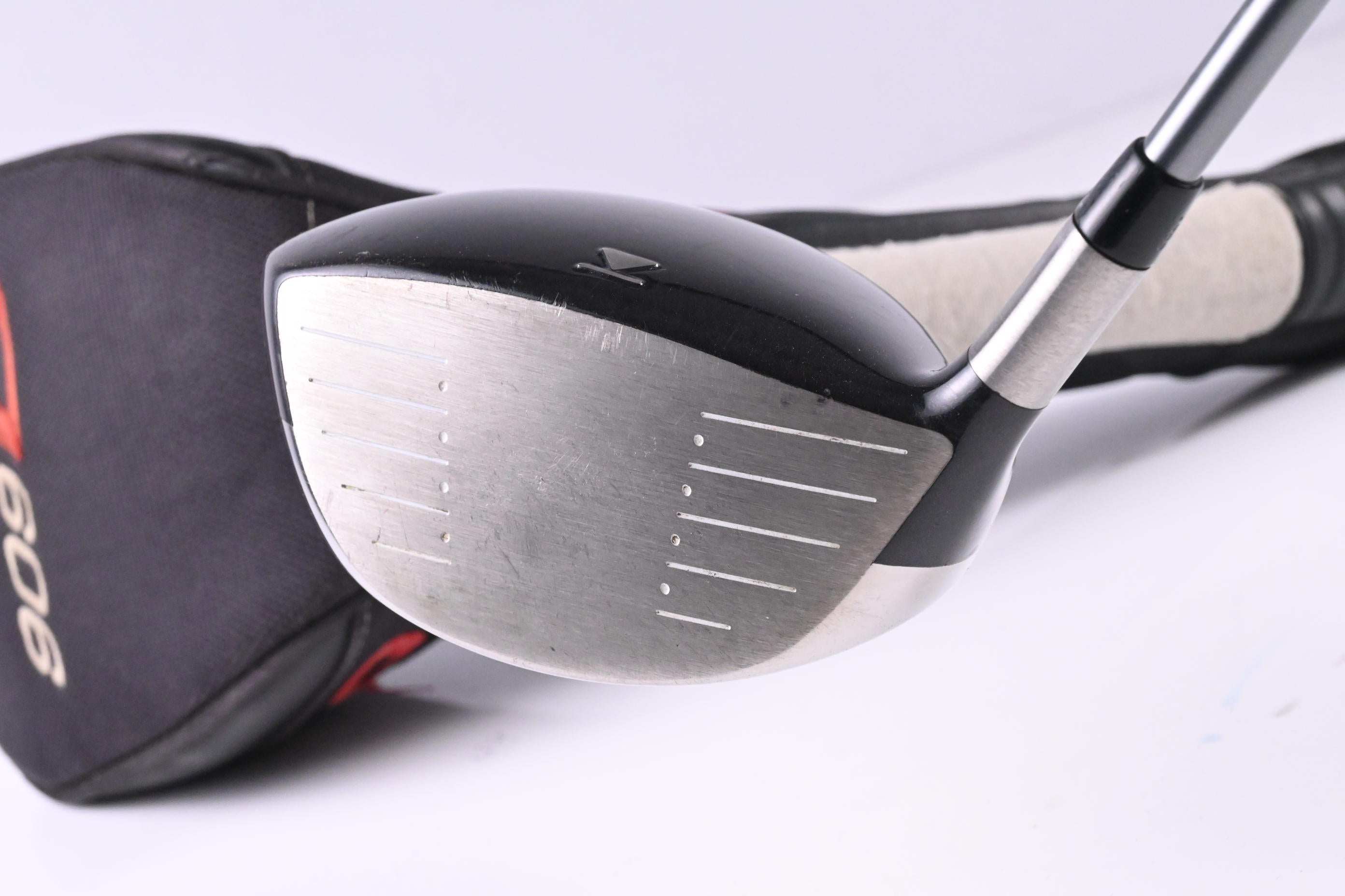 Titleist 909 D3 Driver / 9.5 Degree / Stiff Flex Diamana Blue 65 Shaft