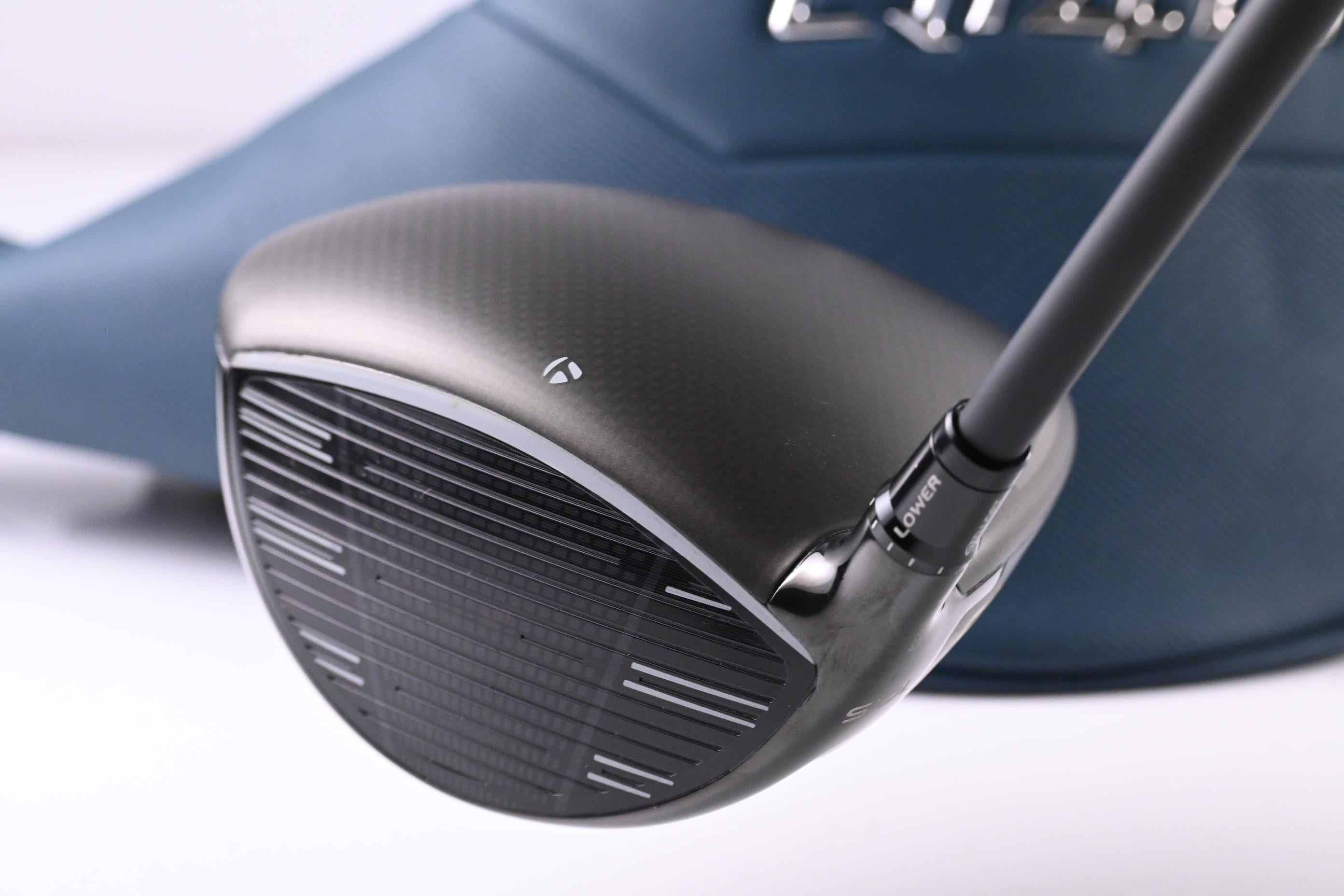 Taylormade Qi4D Driver / 10.5 Degree / Stiff Flex REAX Blue 50 Shaft