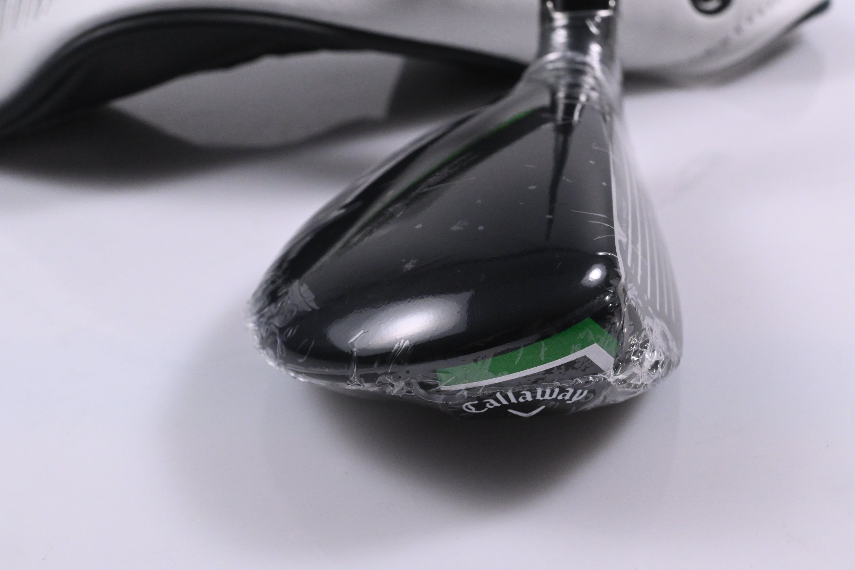 Callaway Elyte #4 Hybrid / 22 Degree / Regular Flex Denali Charcoal 60 Shaft