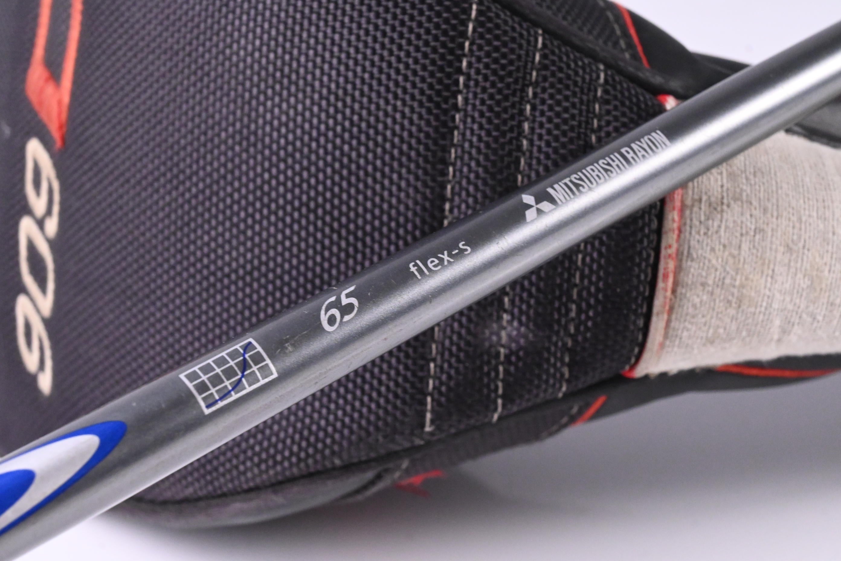 Titleist 909 D3 Driver / 9.5 Degree / Stiff Flex Diamana Blue 65 Shaft