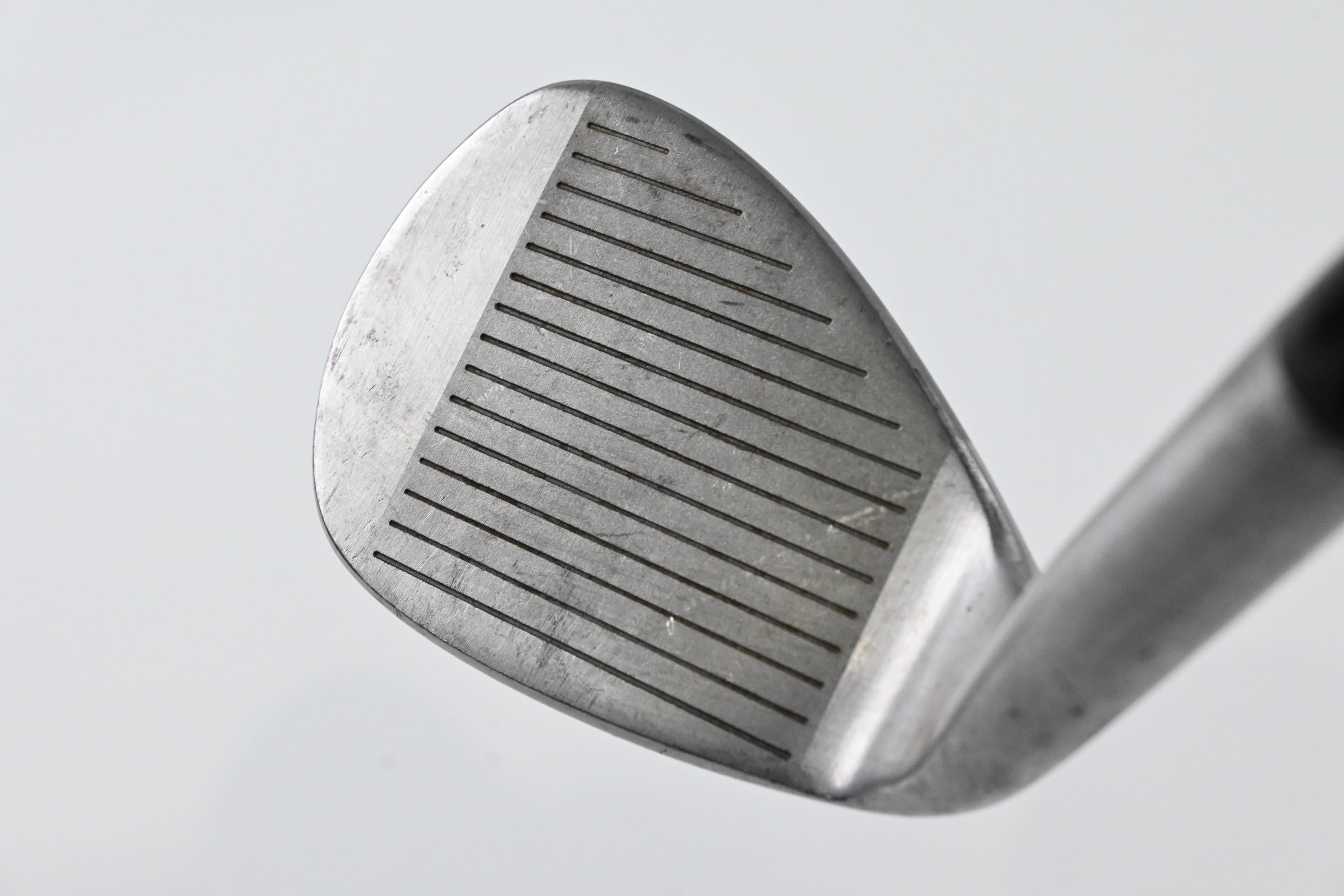 Tour Edge HL4 Sand Wedge / 56 Degree / Regular Flex Tour Edge HL4 Shaft