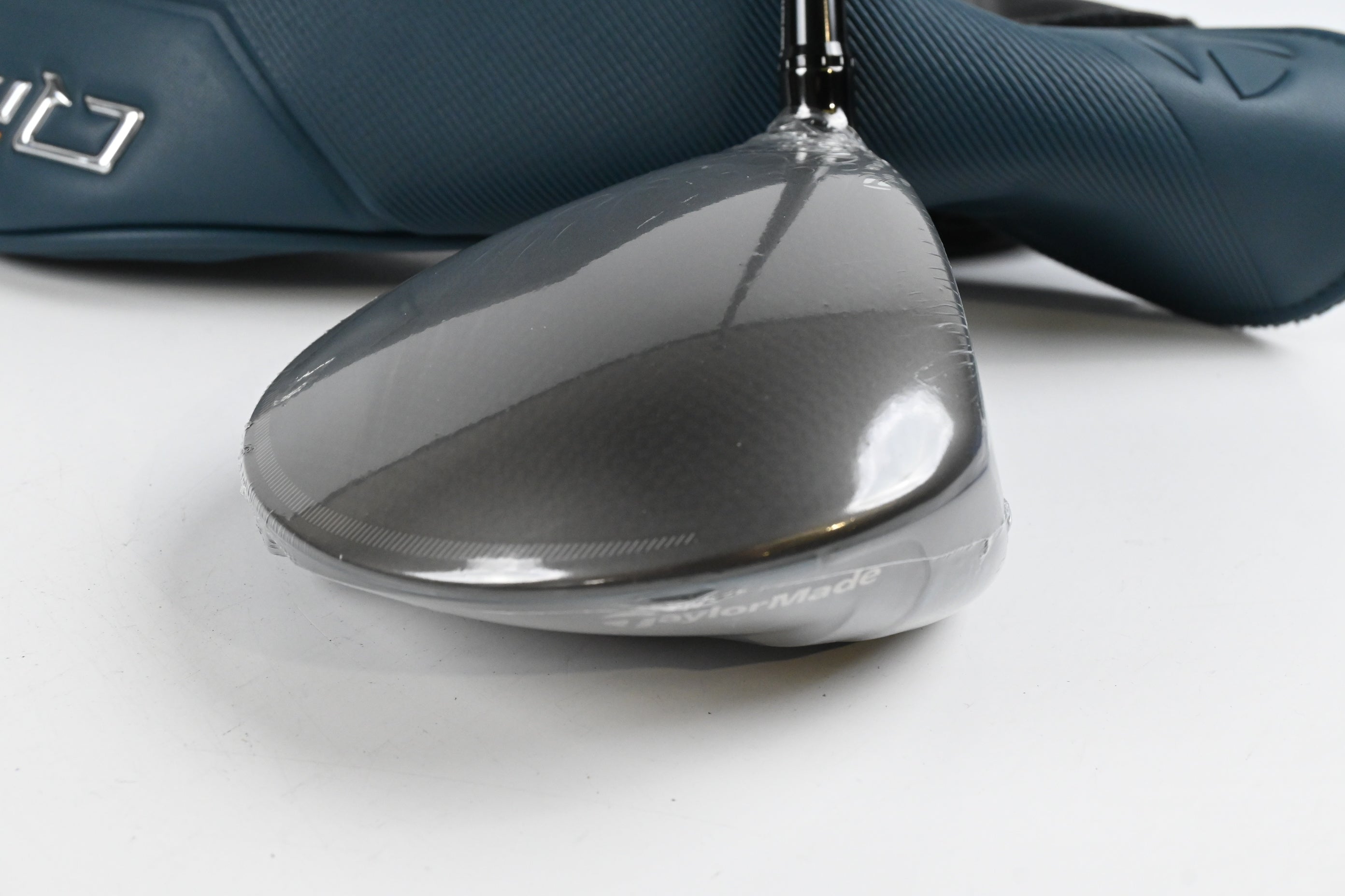Taylormade Qi4D Driver / 10.5 Degree / Regular Flex REAX Blue 50 Shaft