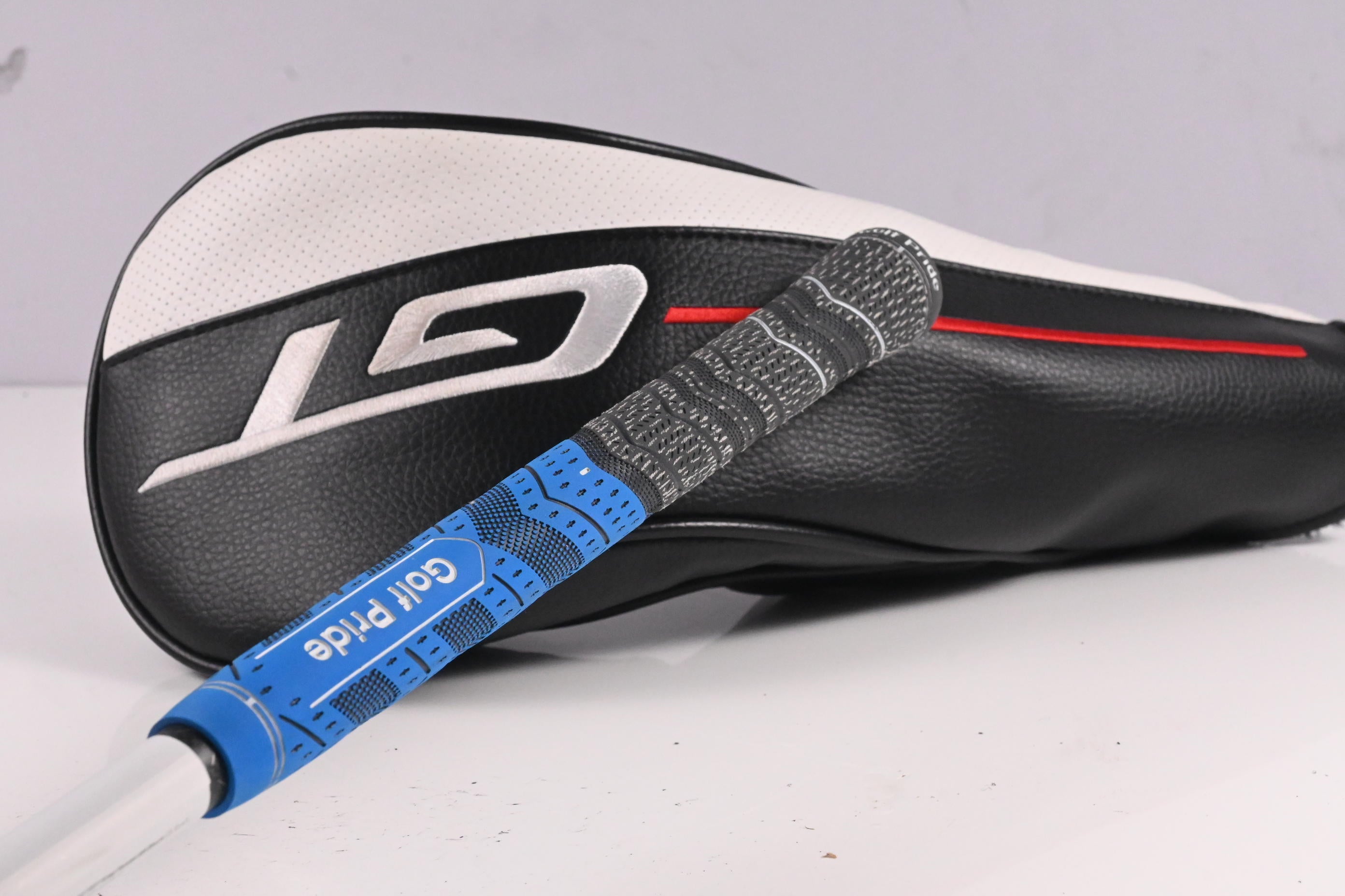 Titleist GT3 Driver / 10 Degree / Stiff Flex Tensei 1K Black 75 Shaft