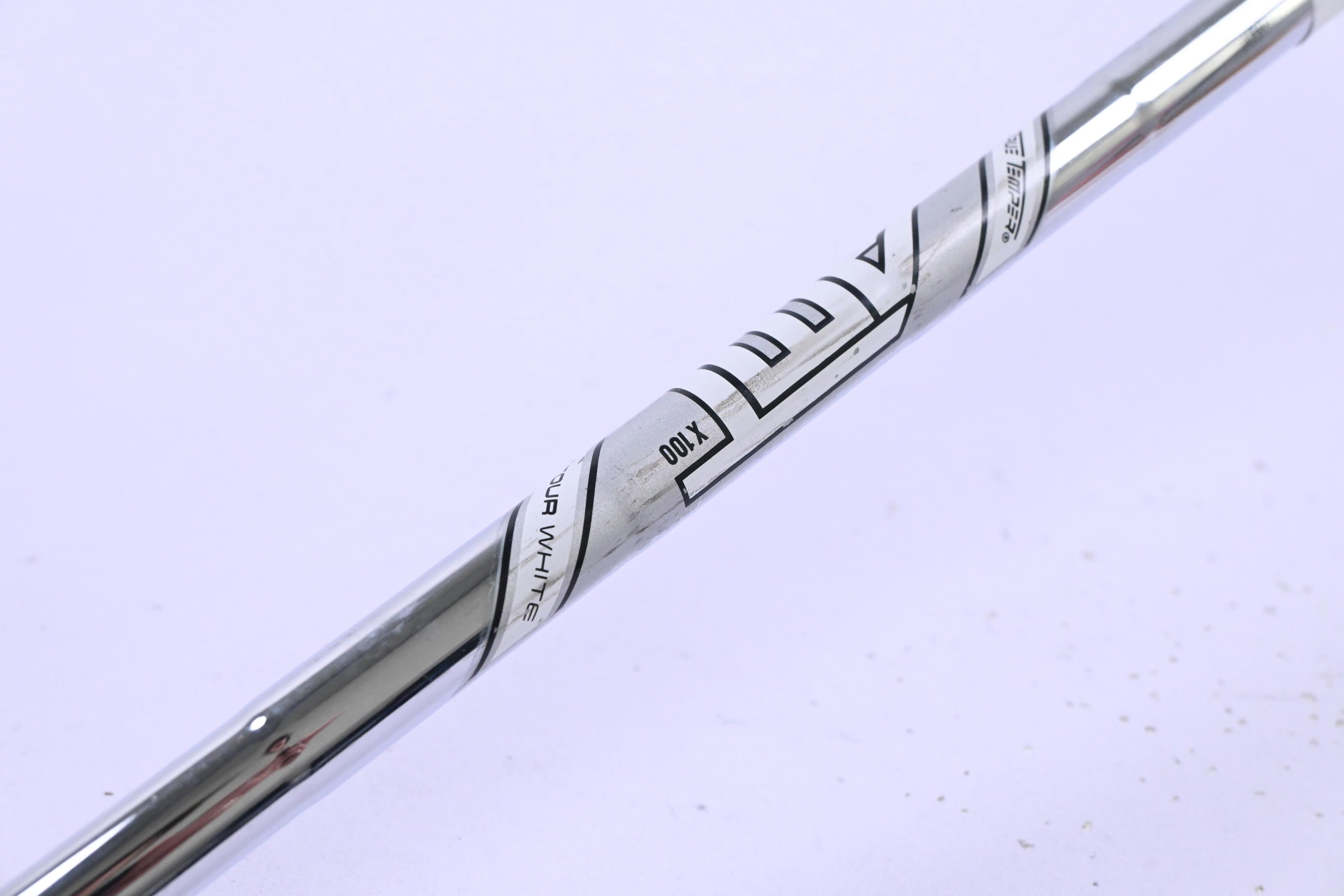 Titleist Vokey SM8 Pitching Wedge / 46 Degree / X-Flex AMT Tour White X100