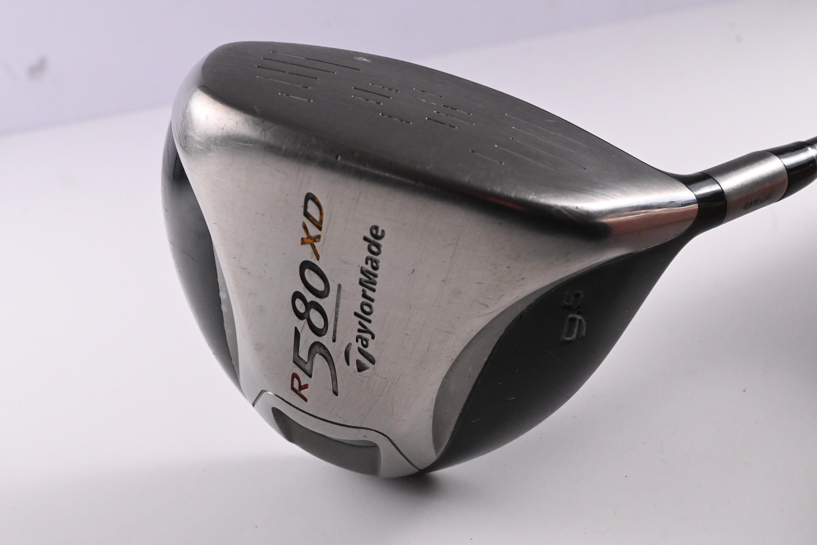Taylormade R540 XD Driver / 9.5 Degree / Stiff Flex Fujikura REAX 65 Shaft