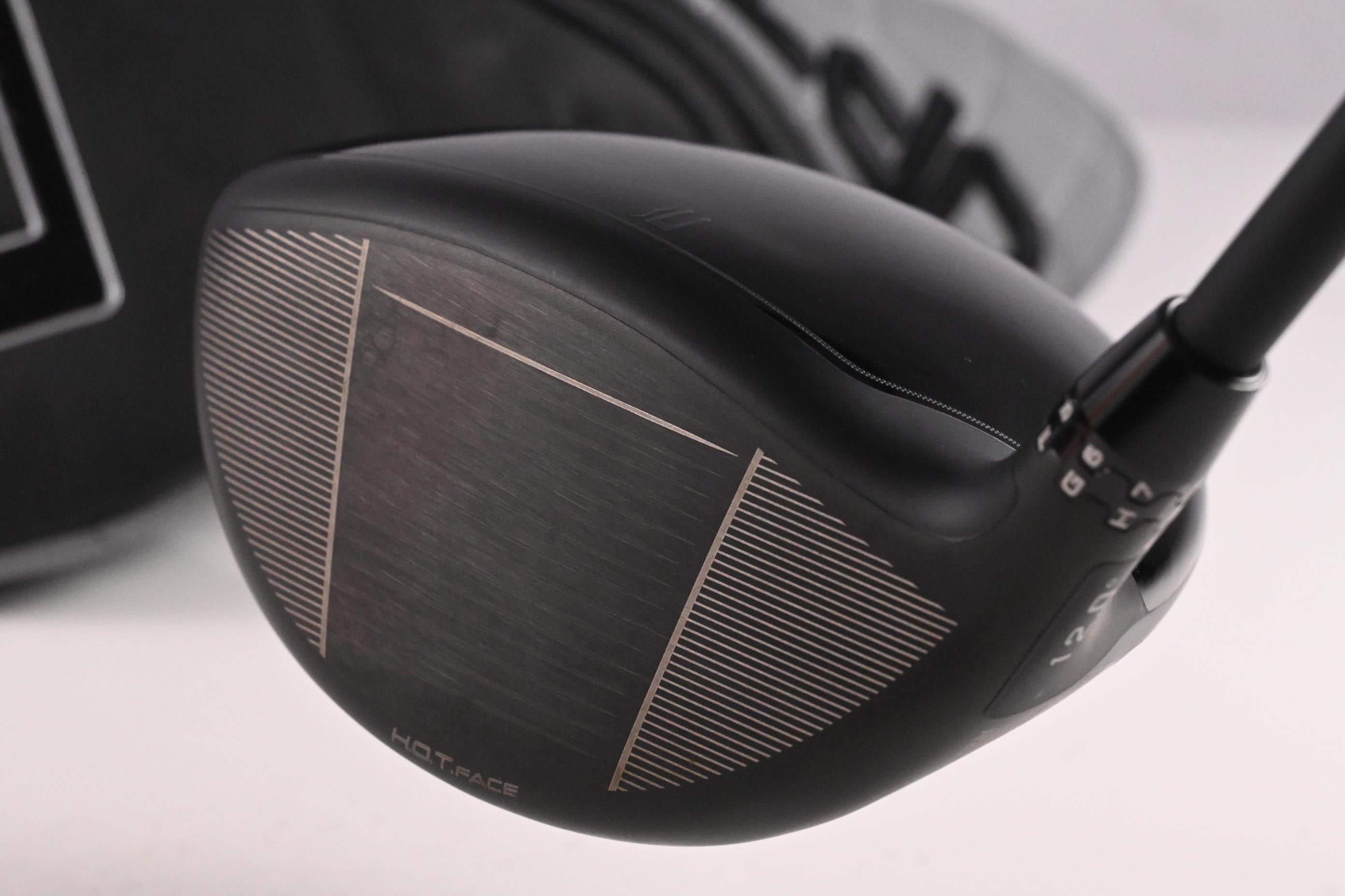 Cobra OPTM MAX-K Driver / 10.5 Degree / Stiff Flex Kai`li Dark Waves Red 50