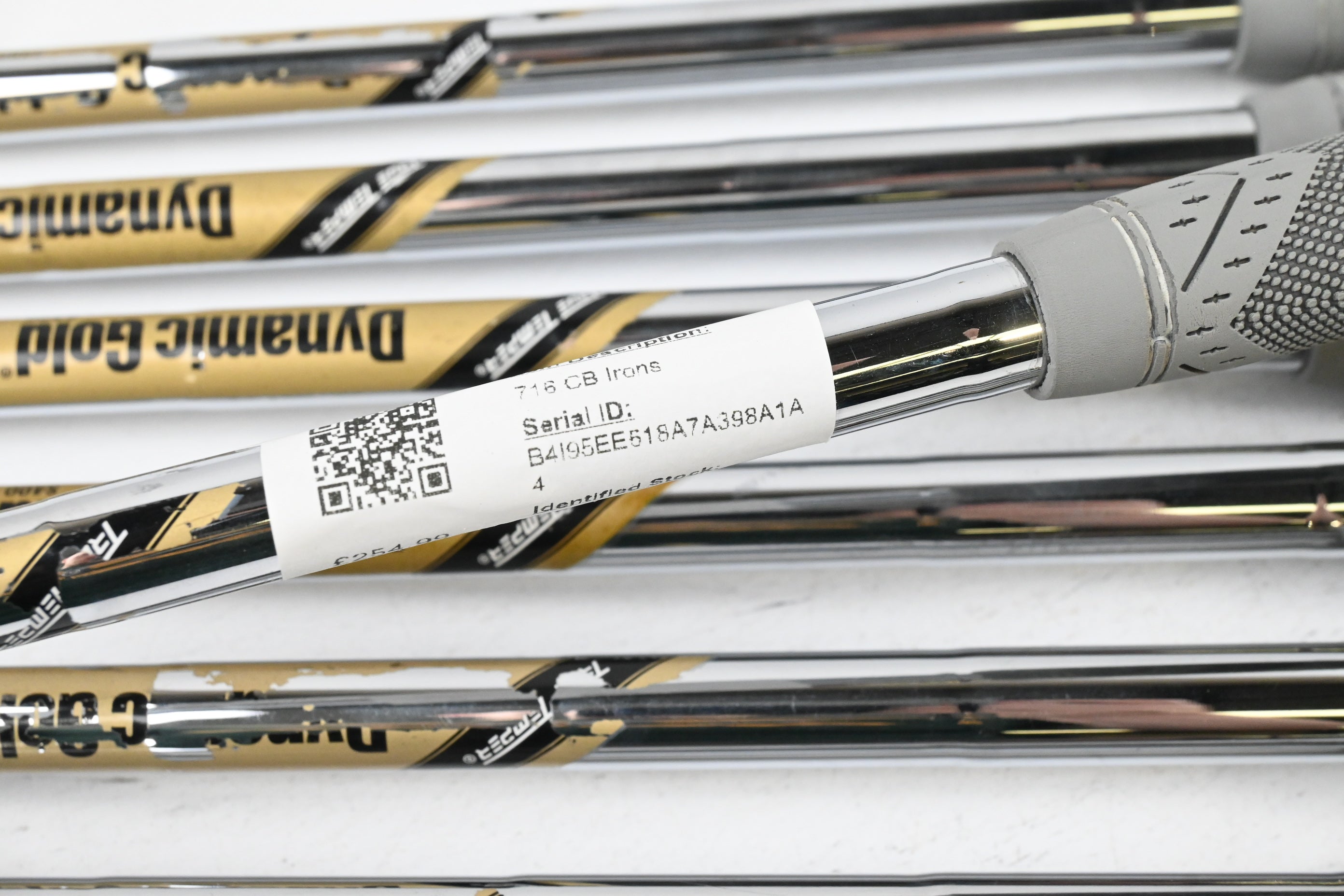 Titleist 716 CB Irons / 4-PW / Stiff Flex Dynamic Gold S400 Shafts