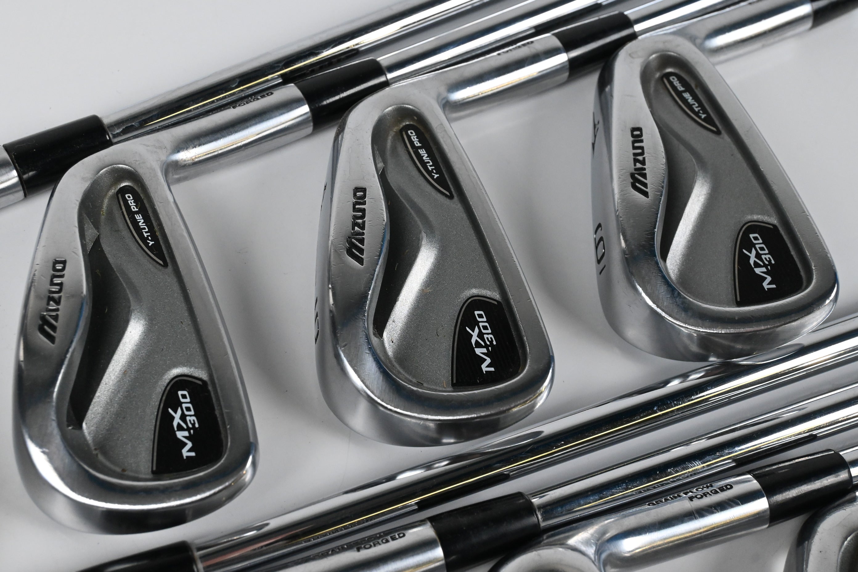 Mizuno MX-300 Irons / 3-PW / Regular Flex Project X Rifle Steel Shafts