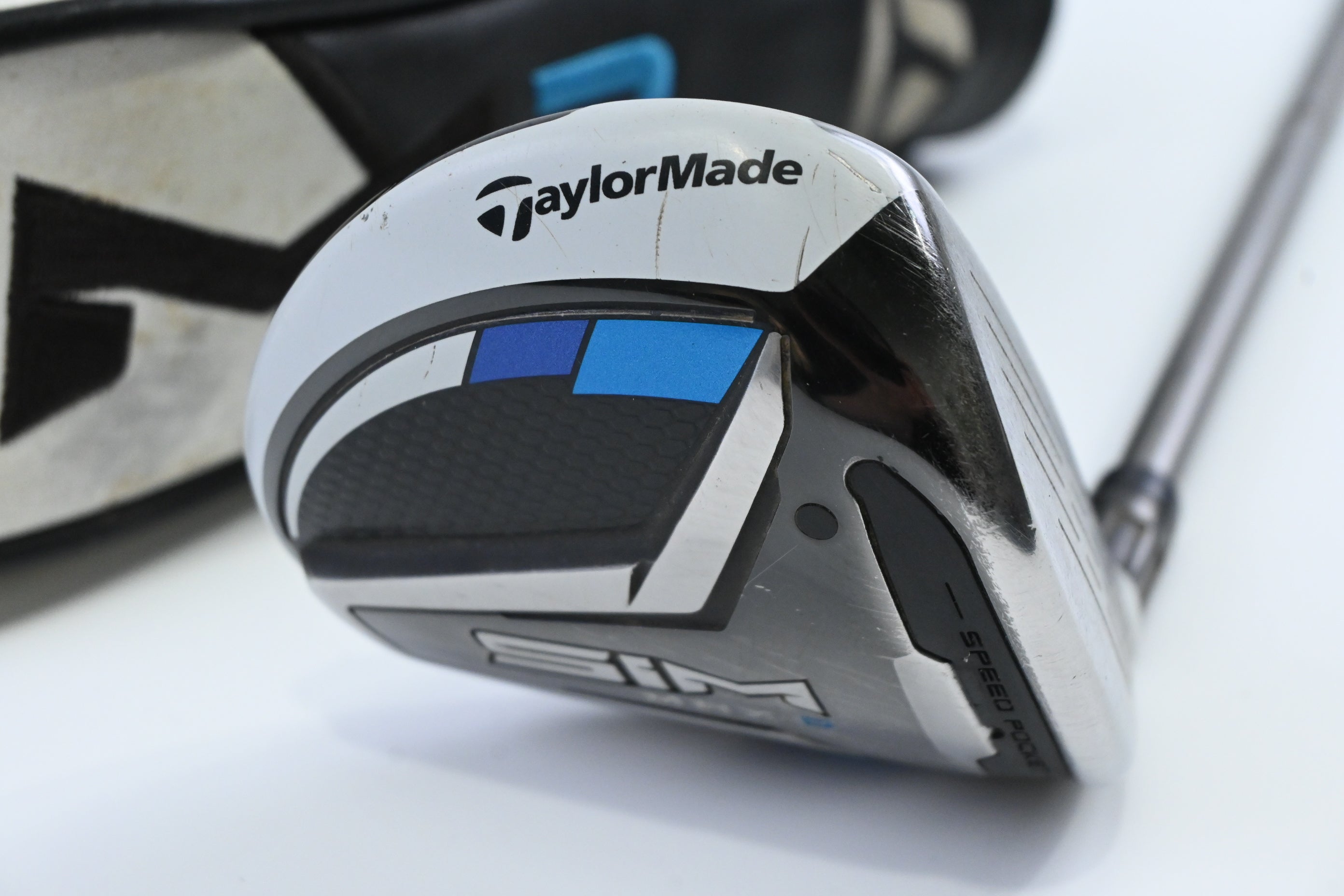 Taylormade SIM Max D #5 Wood / 19 Degree / Regular Flex UST Helium 5 Shaft
