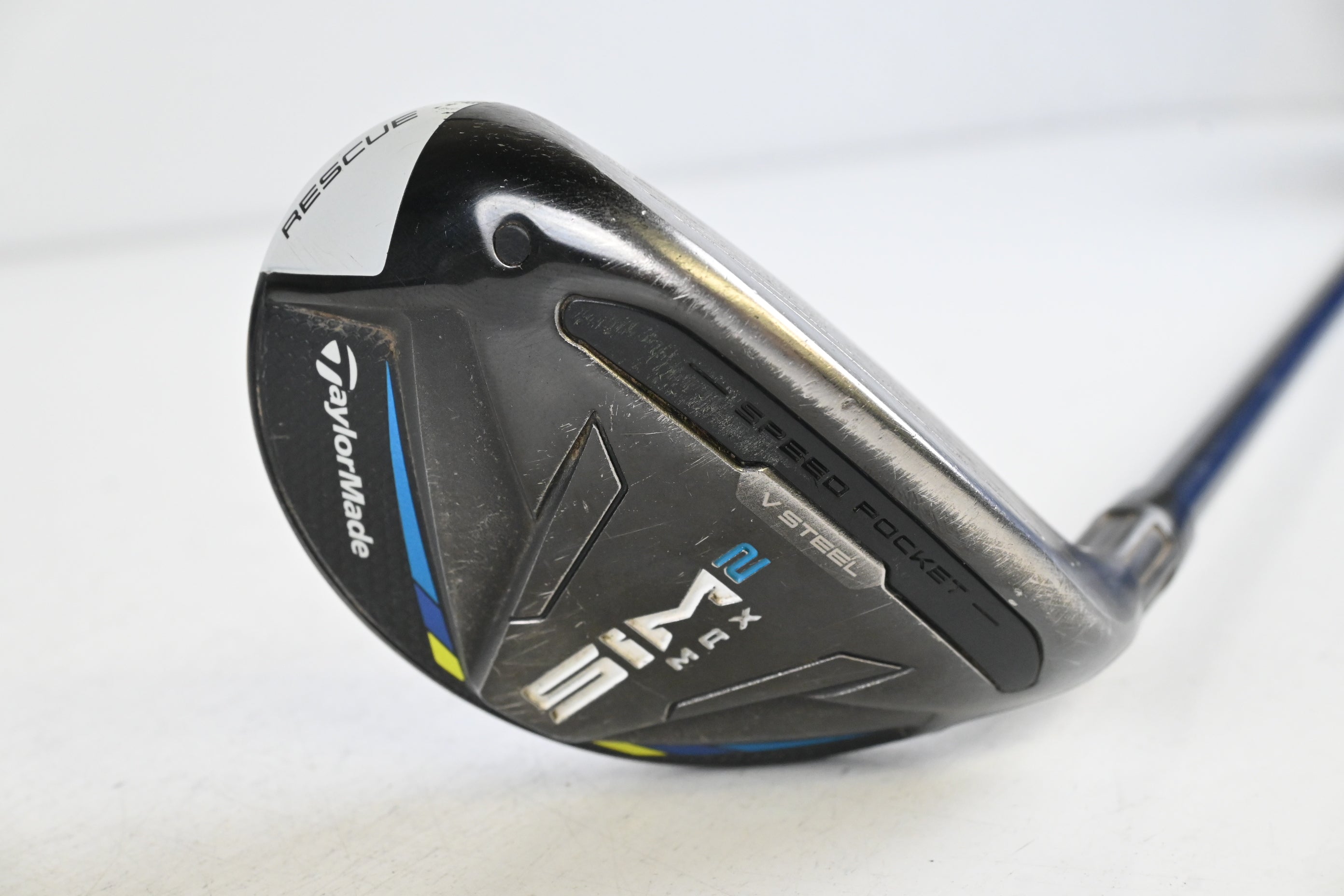Taylormade SIM2 Max #4 Hybrid / 22 Degree / Regular Flex Ventus Blue 6 Shaft