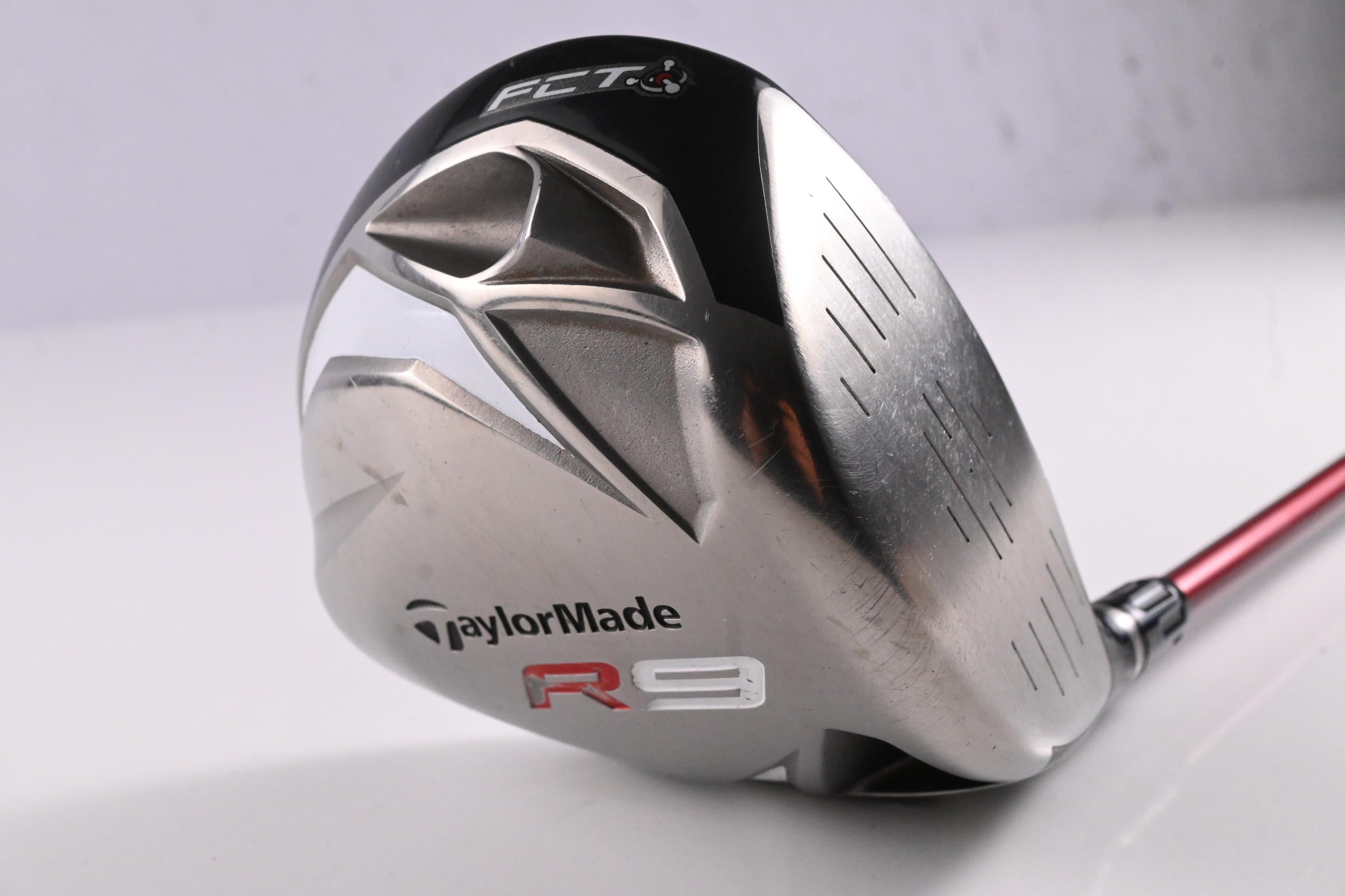 Taylormade R9 Driver / 9.5 Degree / Stiff Flex Fujikura Motore F1 65 Shaft