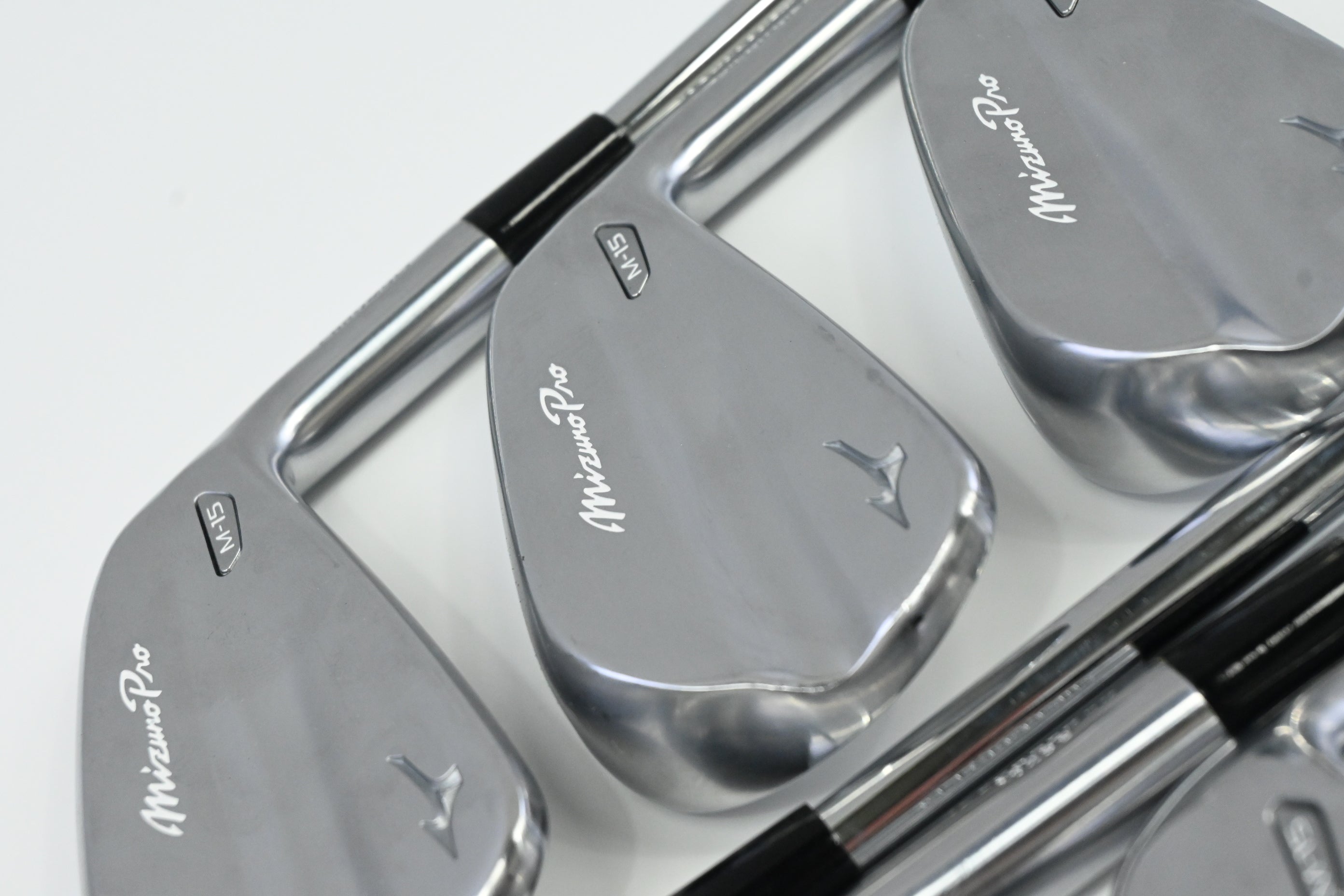Mizuno M-15 Irons / 5-PW+GW / Stiff Flex NS Pro Modus3 Tour 115 Shafts