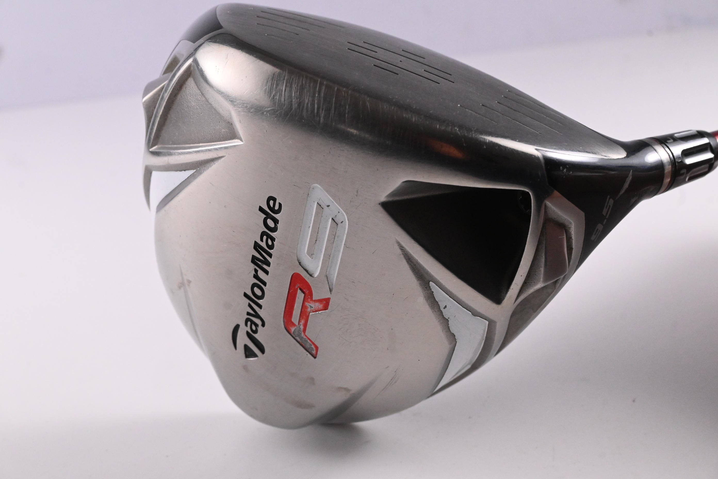 Taylormade R9 Driver / 9.5 Degree / Stiff Flex Fujikura Motore F1 65 Shaft