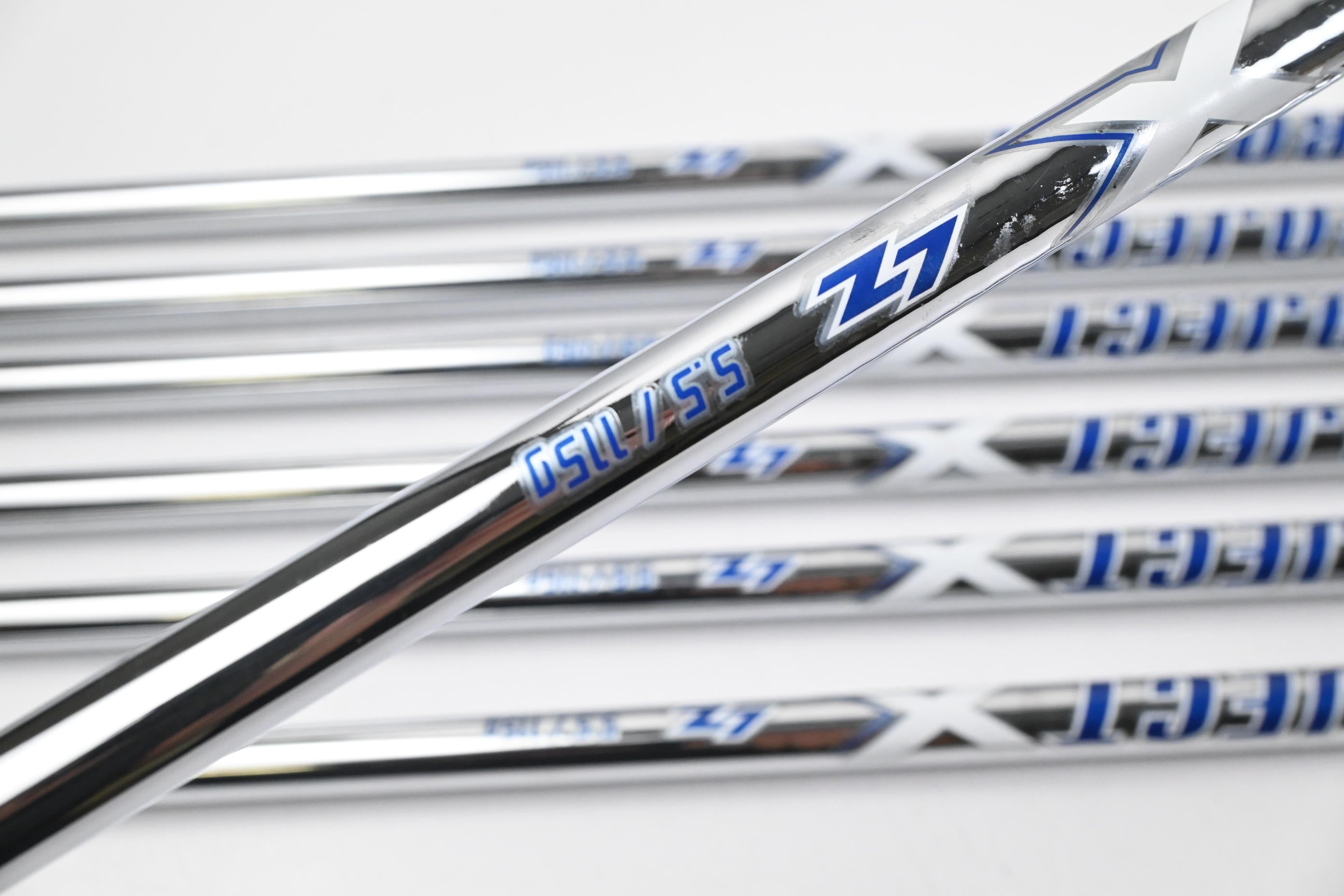Titleist 718 AP2 Irons / 4-PW / Regular Flex Project X LZ 115 Shafts