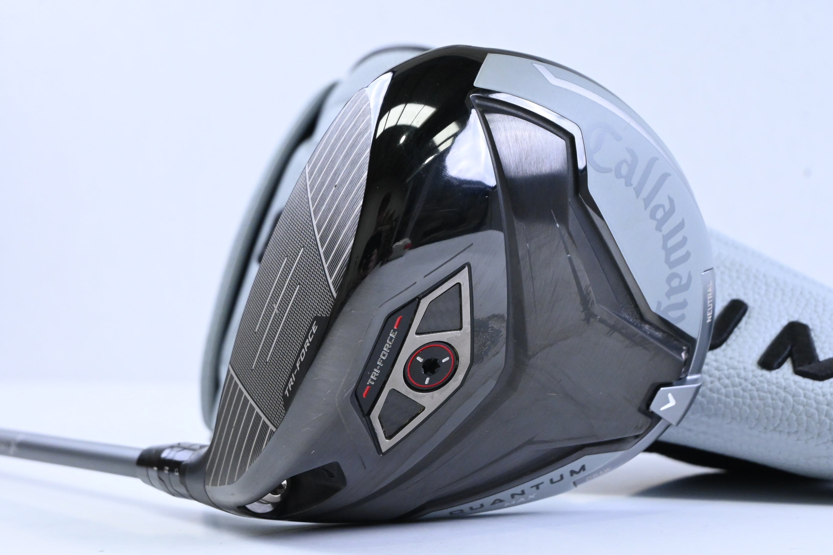 Left Hand Callaway Quantum Max Driver / 9 Degree / Stiff Flex Denali Frost 50