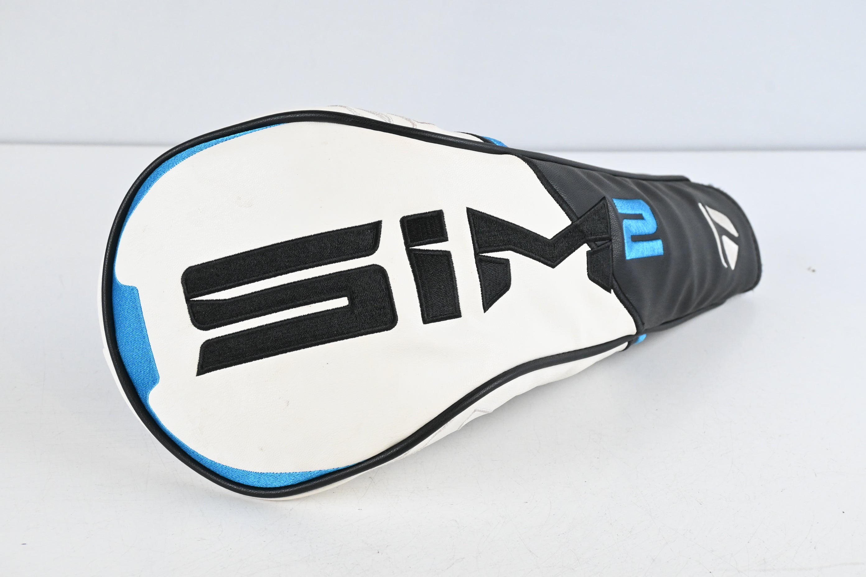 Taylormade SIM2 Max Driver / 10.5 Degree / Regular Flex Fujikura Ventus Blue 5
