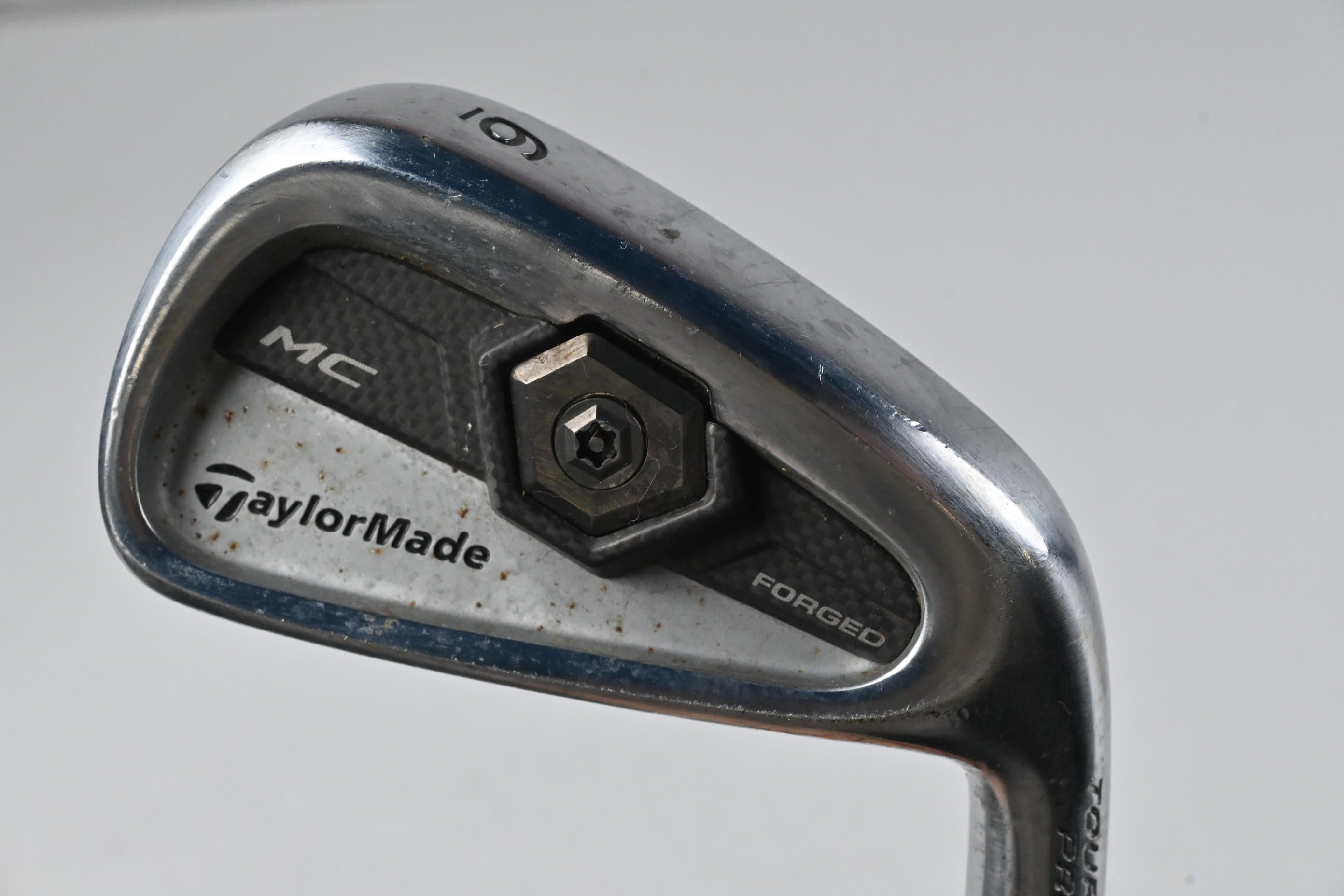 Taylormade Tour Preferred 2011 MC #6 Iron / Regular Flex Dynamic Gold R300 Shaft
