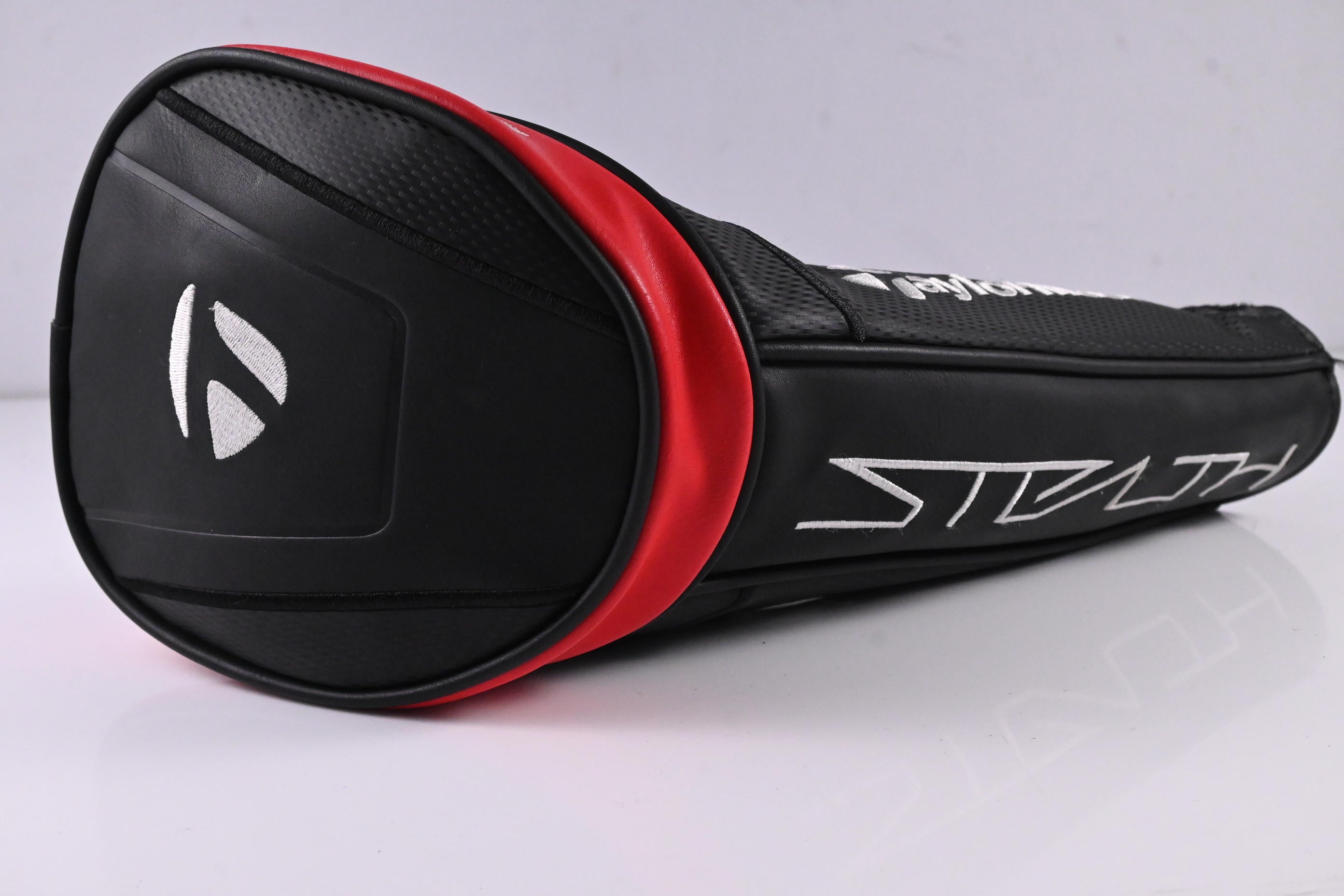 Taylormade Stealth Driver / 9 Degree / Stiff Flex Fujikura Ventus Red 5 Shaft