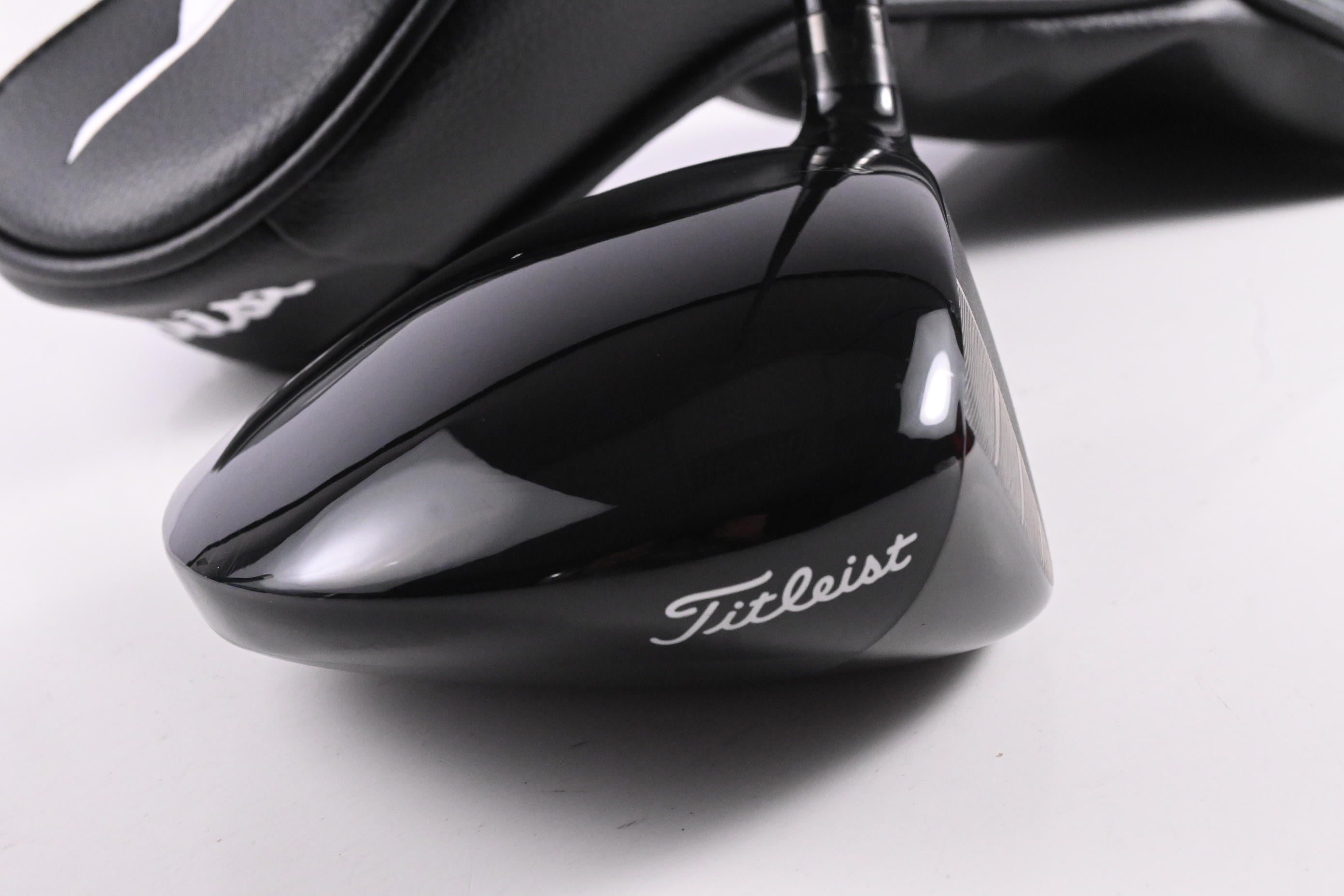 Titleist GT2 Driver / 10 Degree / Stiff Flex Diamana 'ahina 72 Shaft