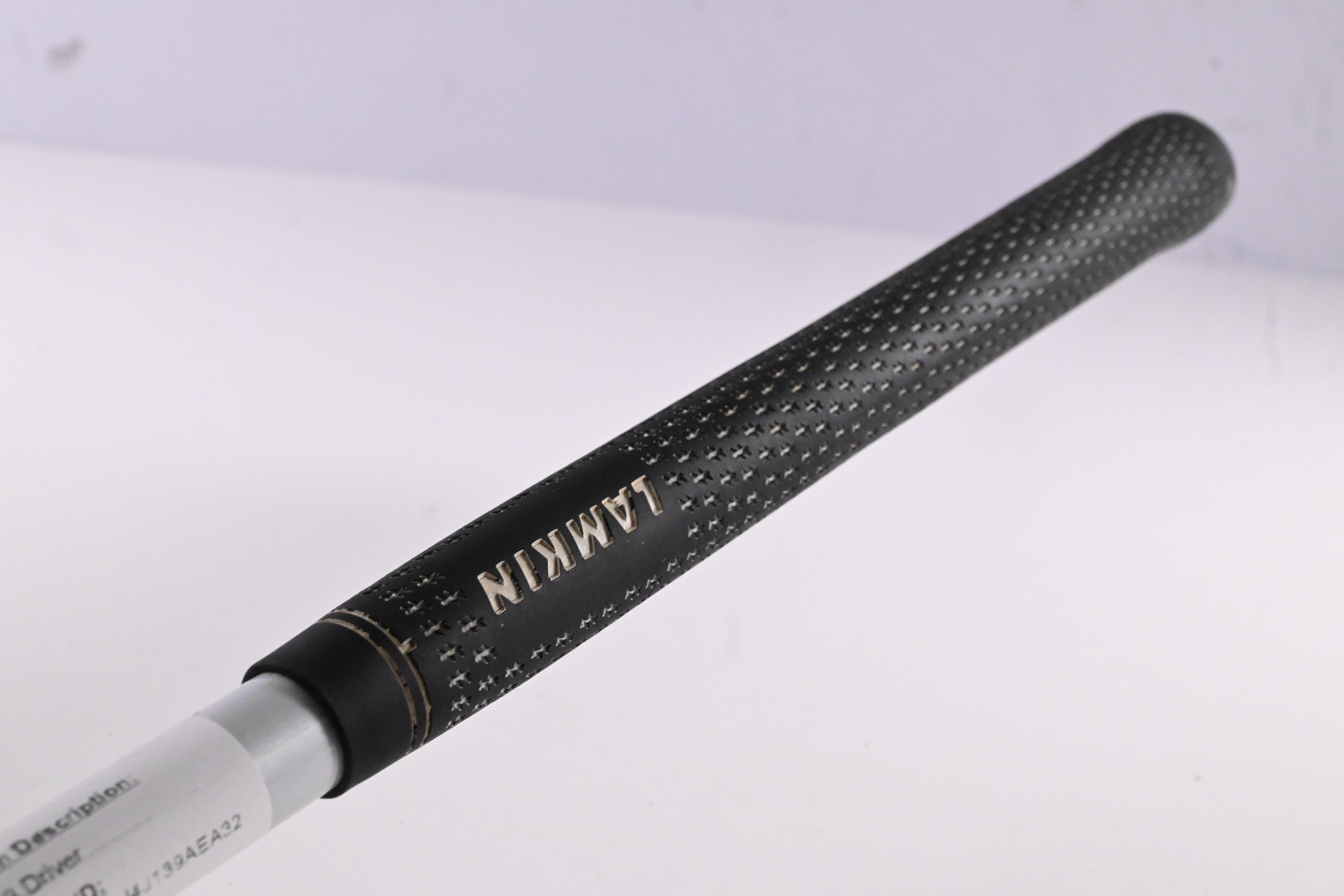 Taylormade R9 Driver / 9.5 Degree / Stiff Flex Fujikura Motore F1 65 Shaft