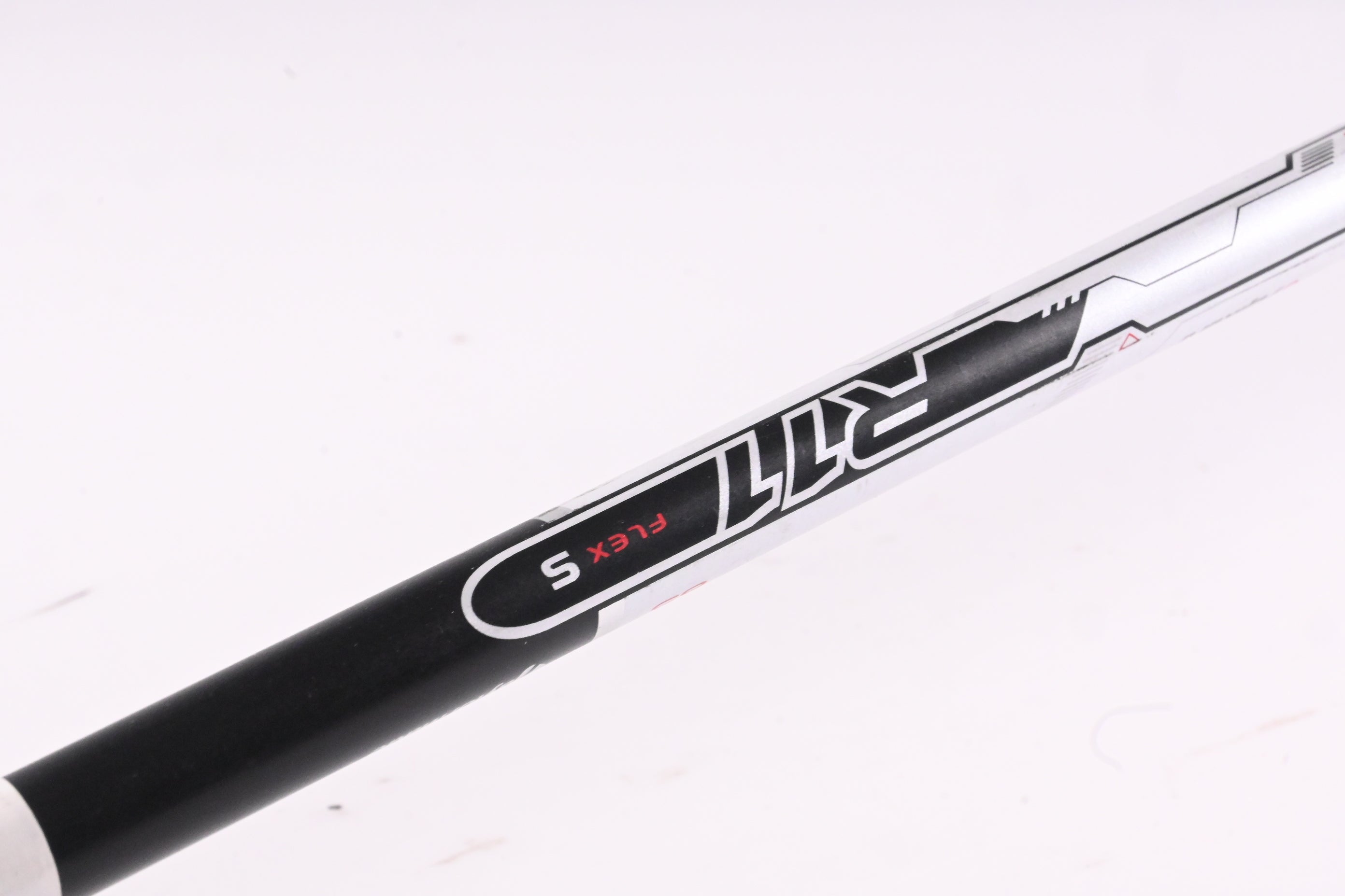 Taylormade R11 Driver / 9 Degree / Stiff Flex Fujikura blur 65 Shaft