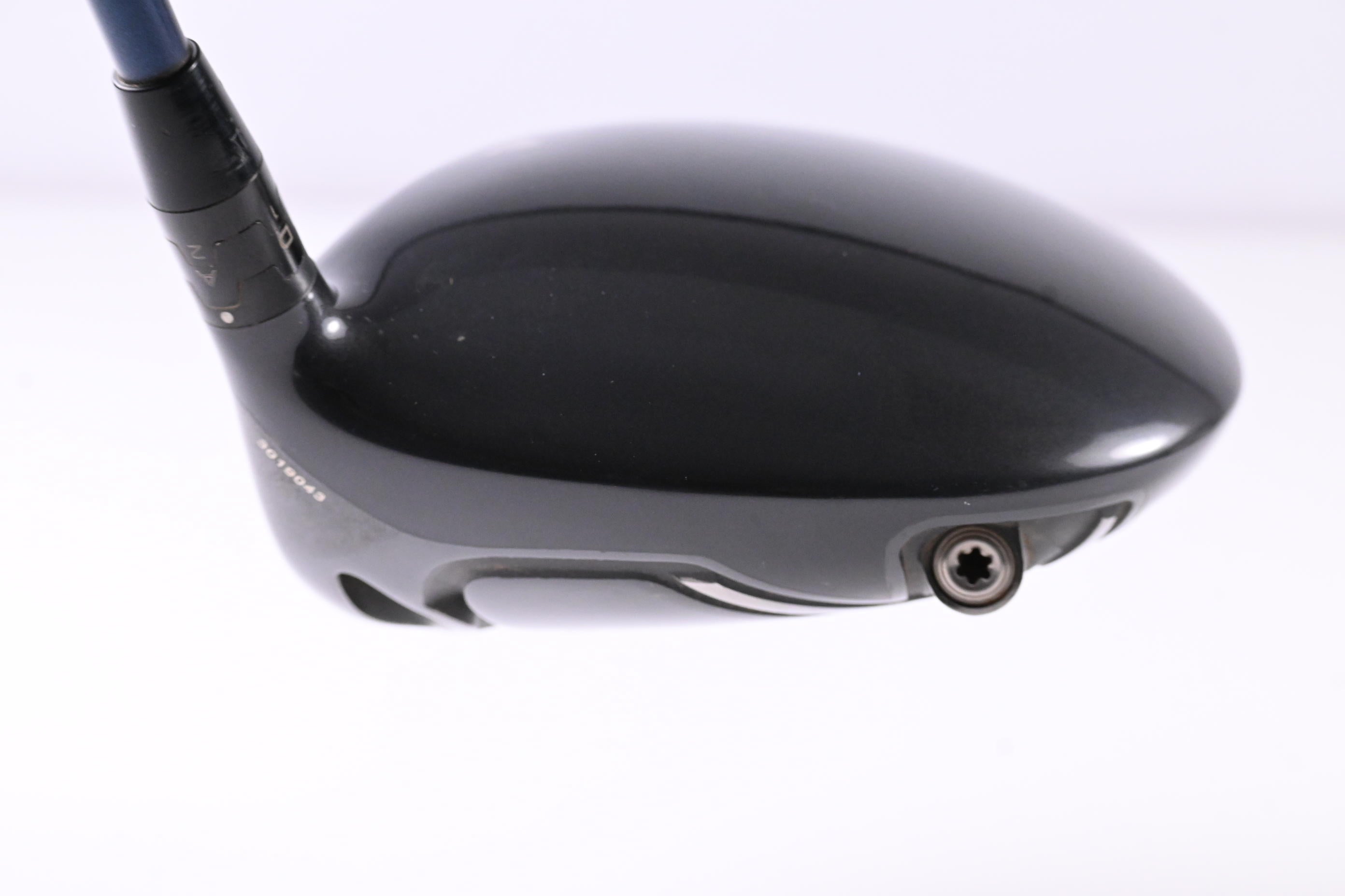 Titleist 917 D3 Driver / 9.5 Degree / Stiff Flex Fujikura Speeder Pro 74 Shaft