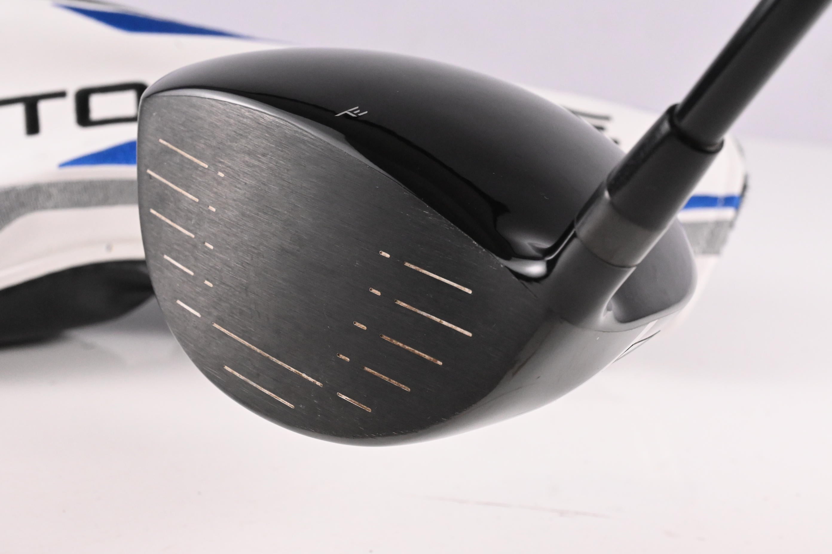 Tour Edge Hot Launch Max Driver / 10.5 Degree / Regular Flex Aldila Ascent 50