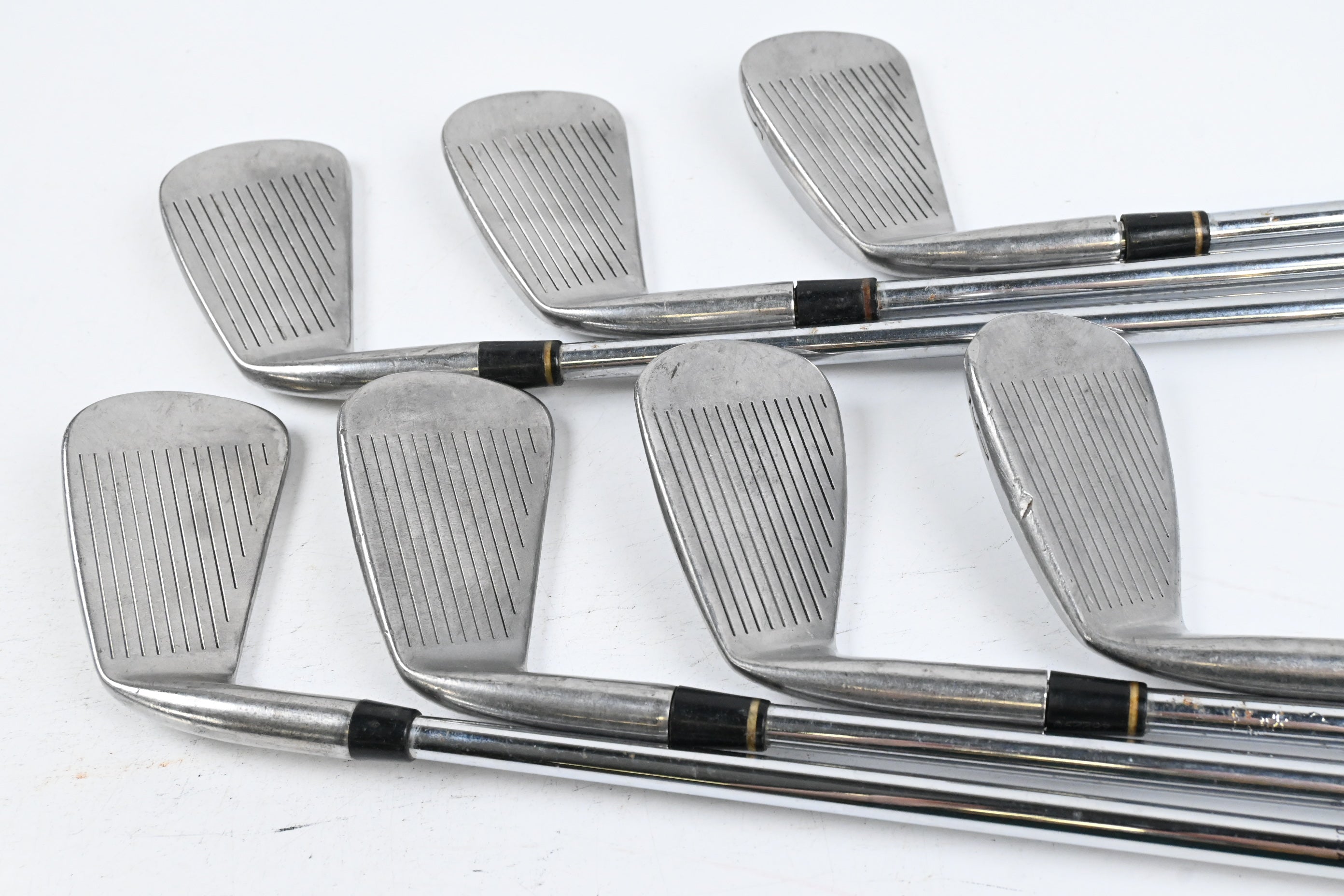 Titleist DCI 962 Irons / 3-9i / Stiff Flex Dynamic Gold S300 Shafts