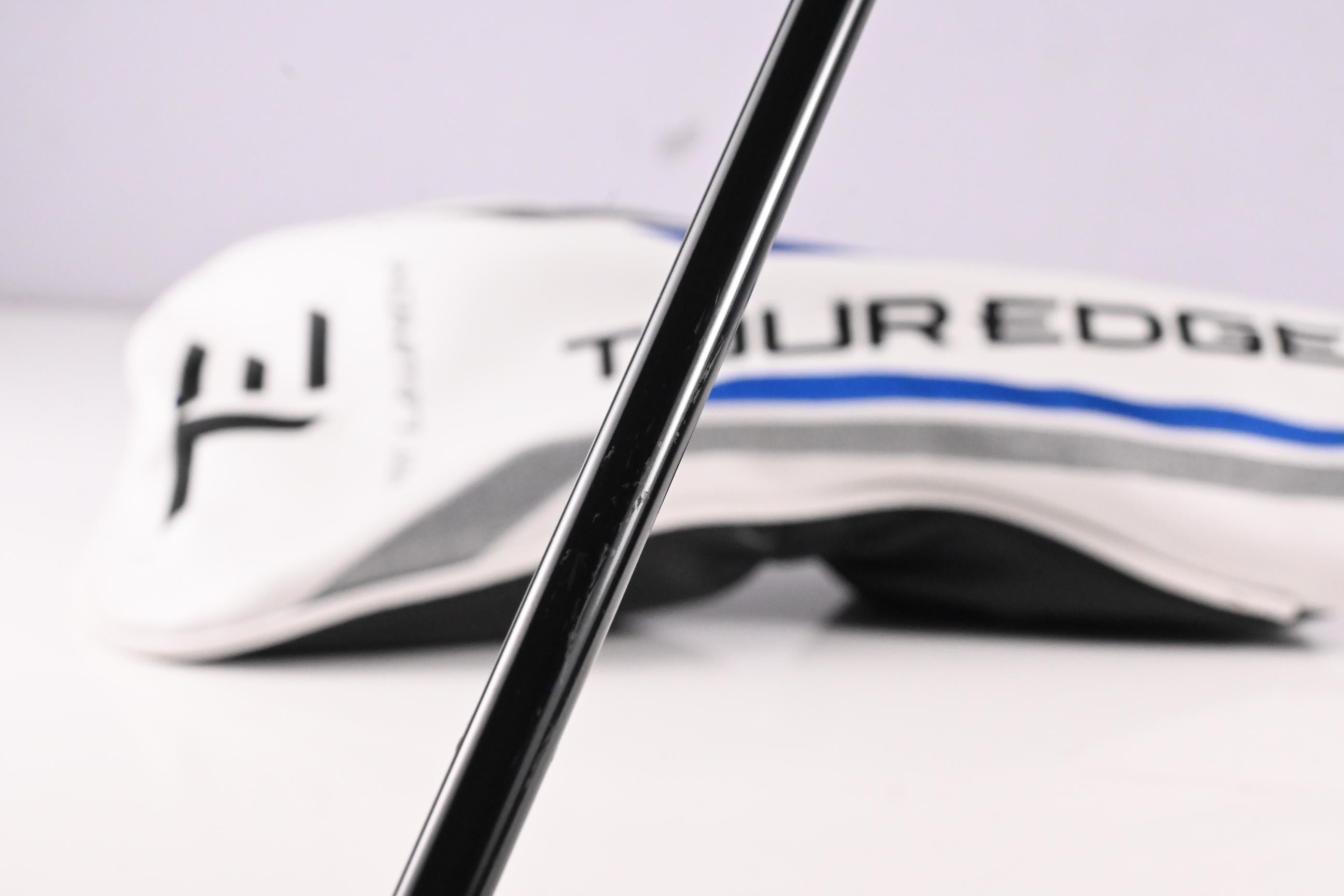 Tour Edge Hot Launch Max Driver / 10.5 Degree / Regular Flex Aldila Ascent 50
