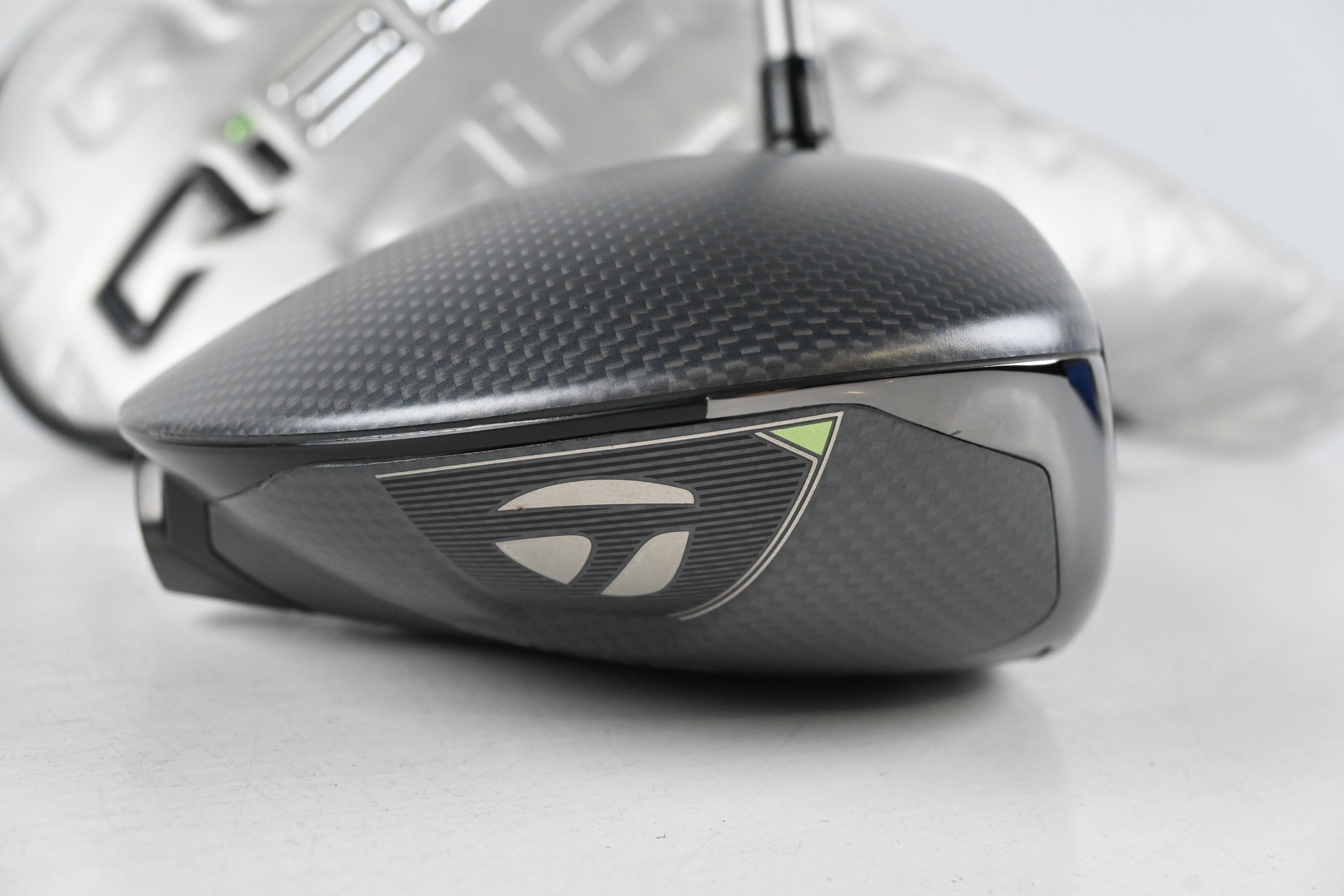 Taylormade Qi35 LS Driver / 10.5 Degree / Regular Flex Speeder NX TCS 50 Shaft