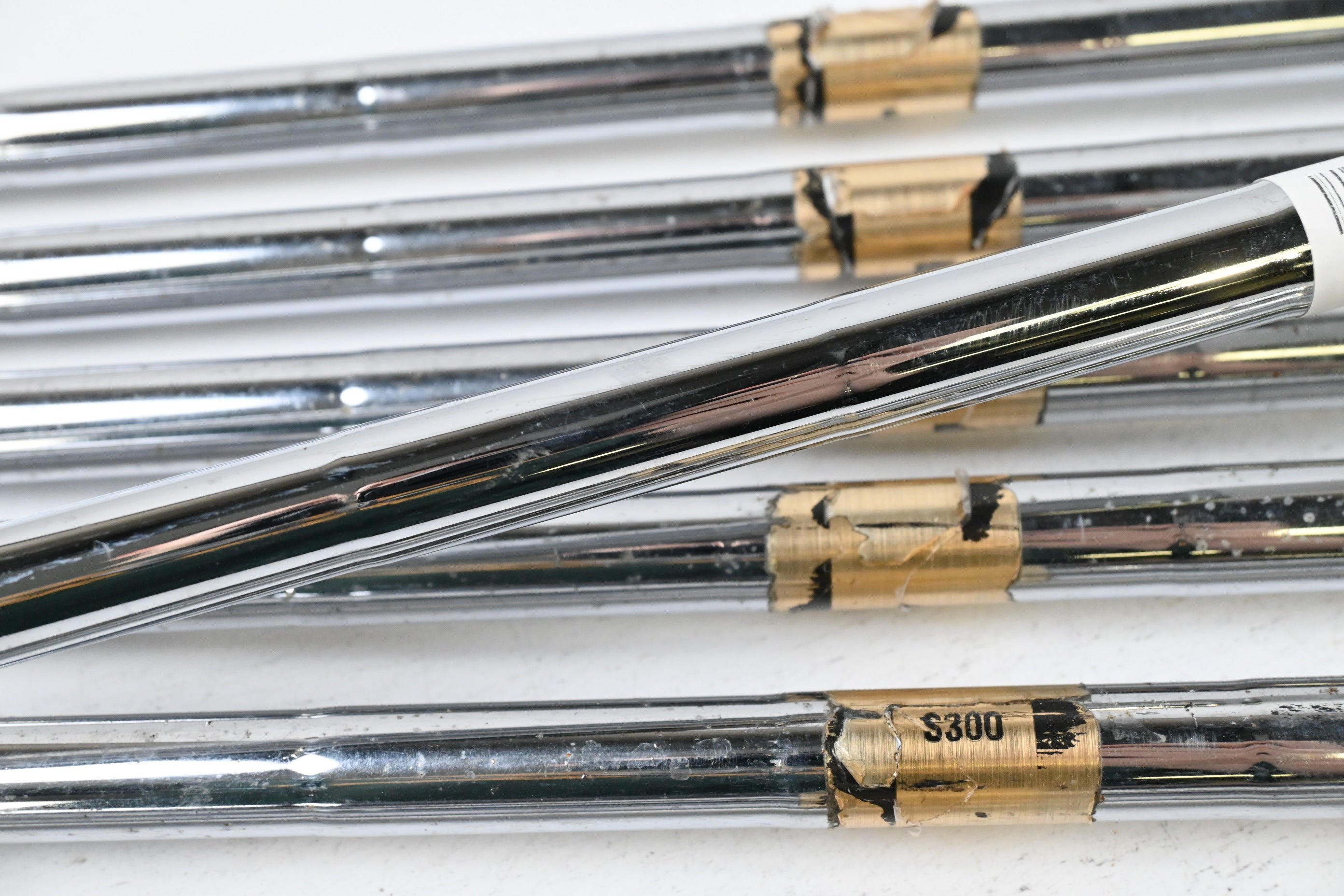 Titleist DCI 962 Irons / 3-9i / Stiff Flex Dynamic Gold S300 Shafts