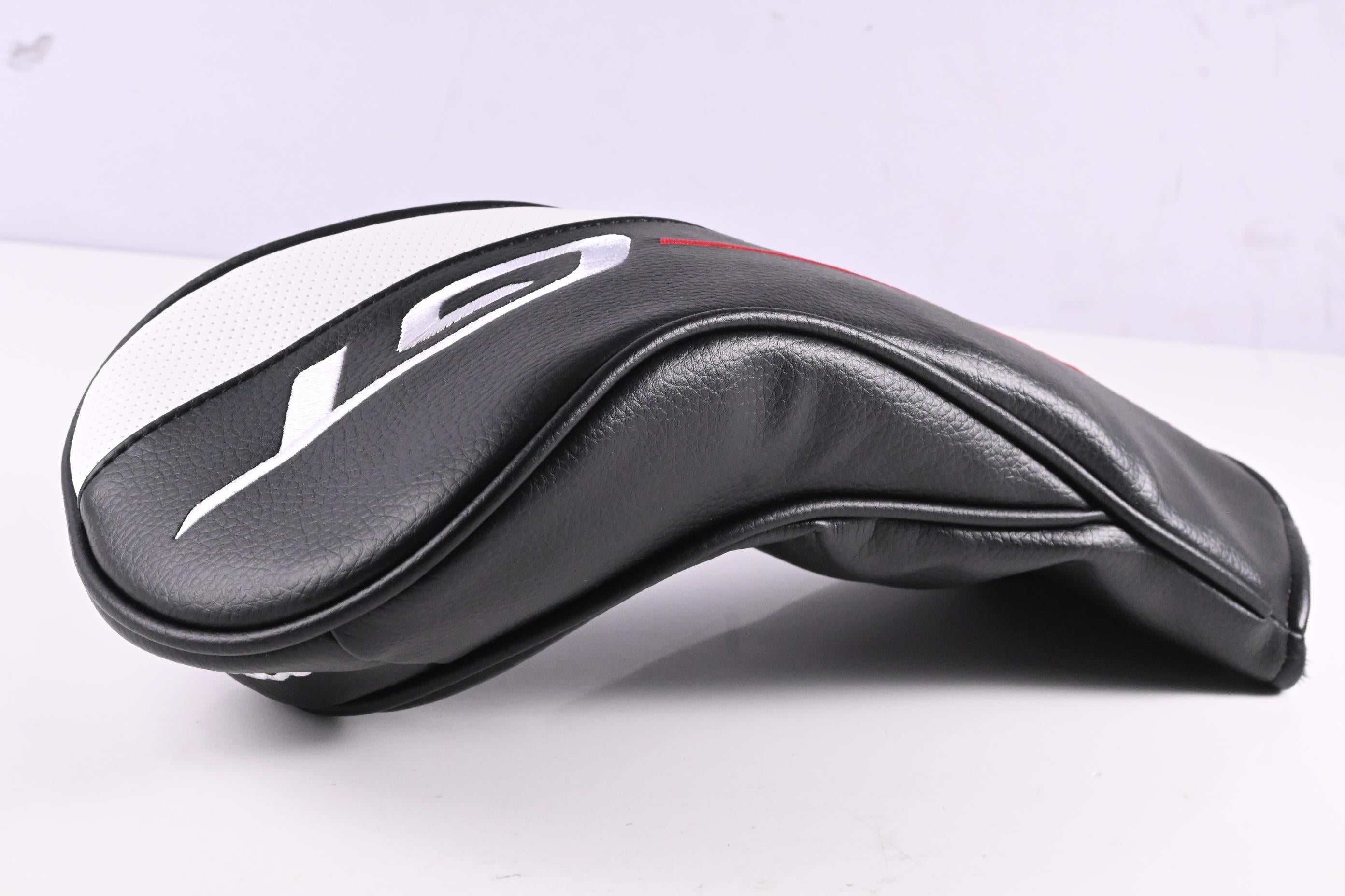Titleist GT2 Driver / 10 Degree / Stiff Flex Diamana 'ahina 72 Shaft