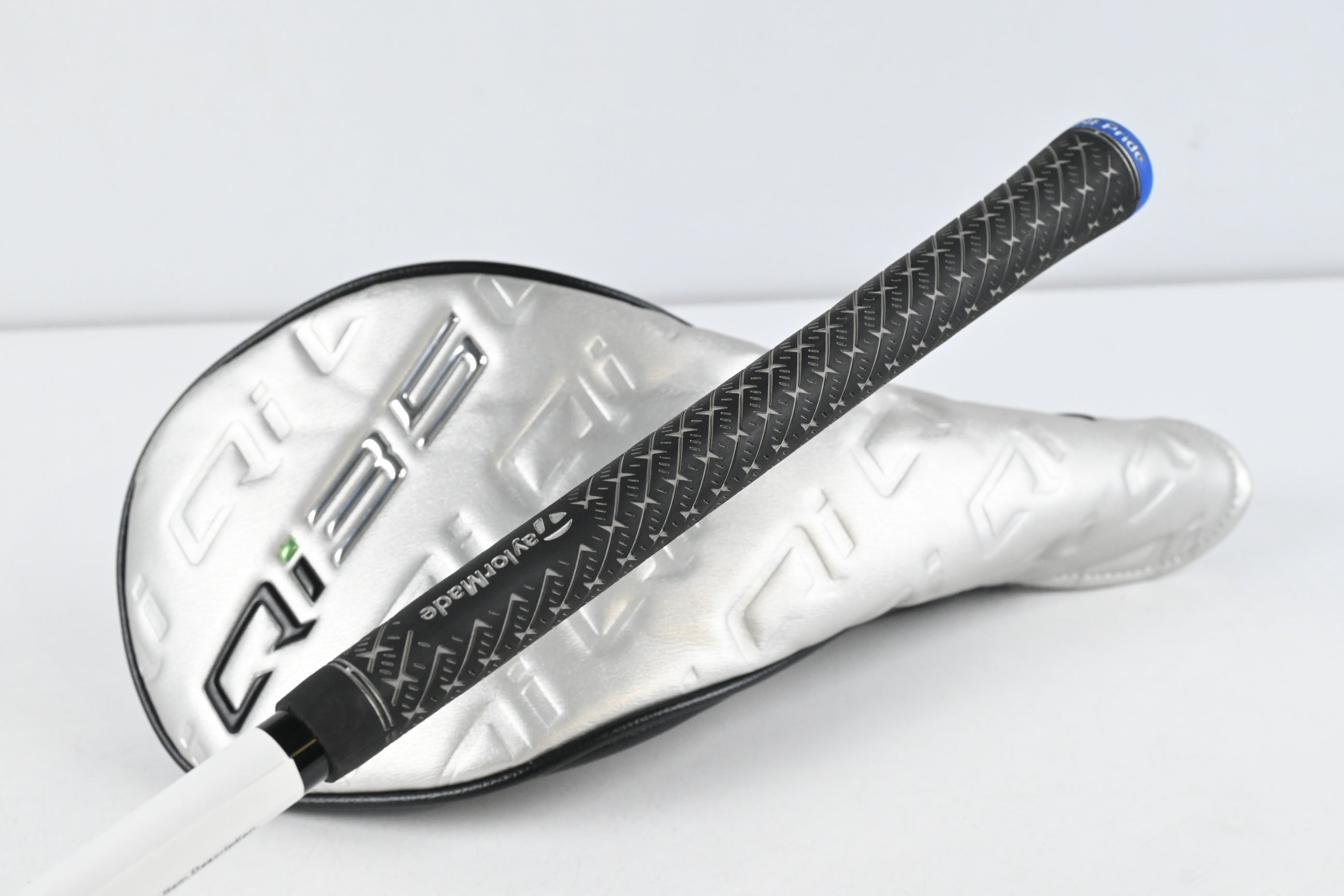 Taylormade Qi35 LS Driver / 10.5 Degree / Regular Flex Speeder NX TCS 50 Shaft