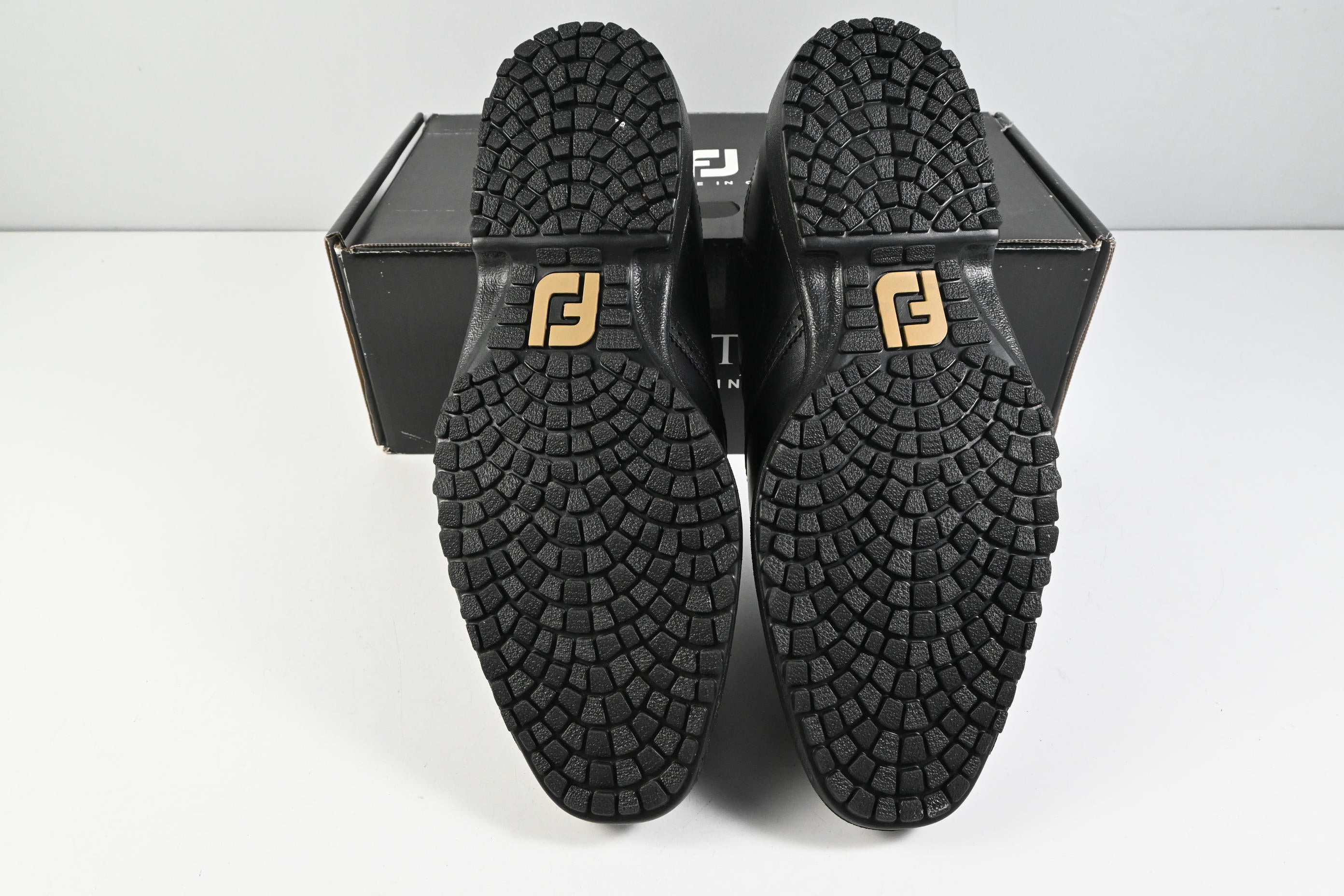 FootJoy Shield Tip Professional Golf Shoes / Size UK 10 / Black