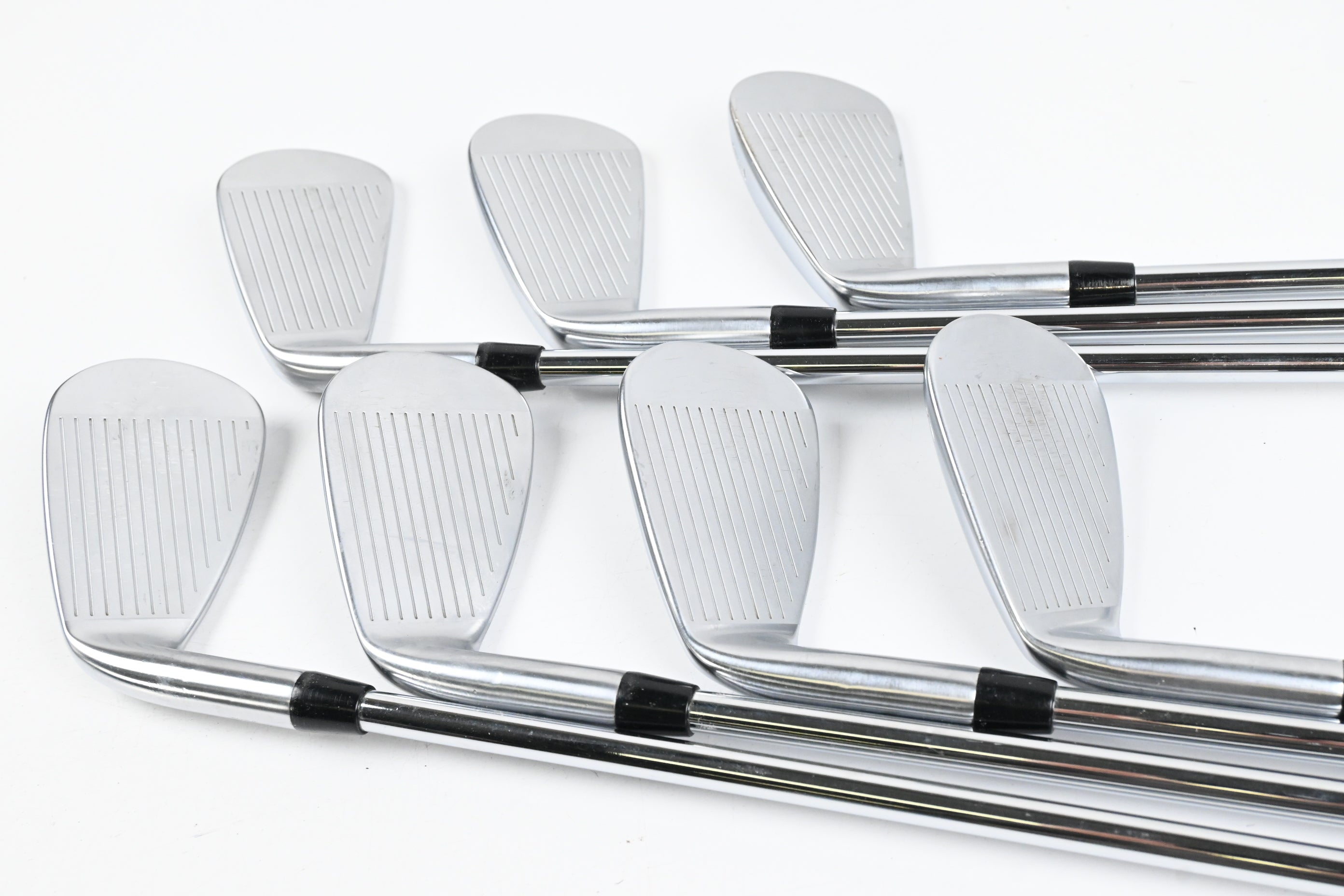 Titleist T250 2025 Irons / 5-PW+GW / Regular Flex AMT Red Shafts