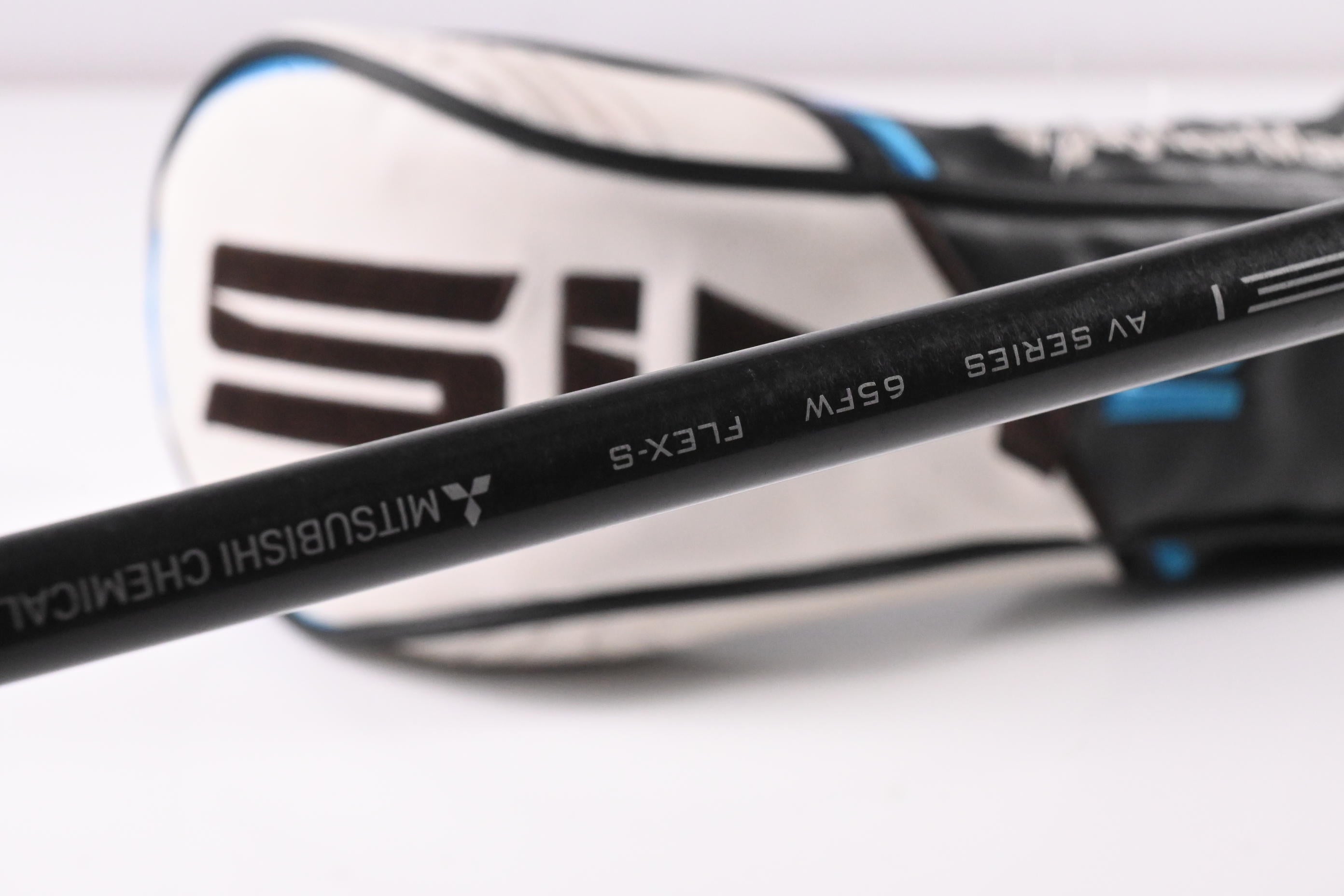 Taylormade SIM2 Ti #3 Wood / 15 Degree / Sriff Flex Tensei AV Raw Blue 65 Shaft
