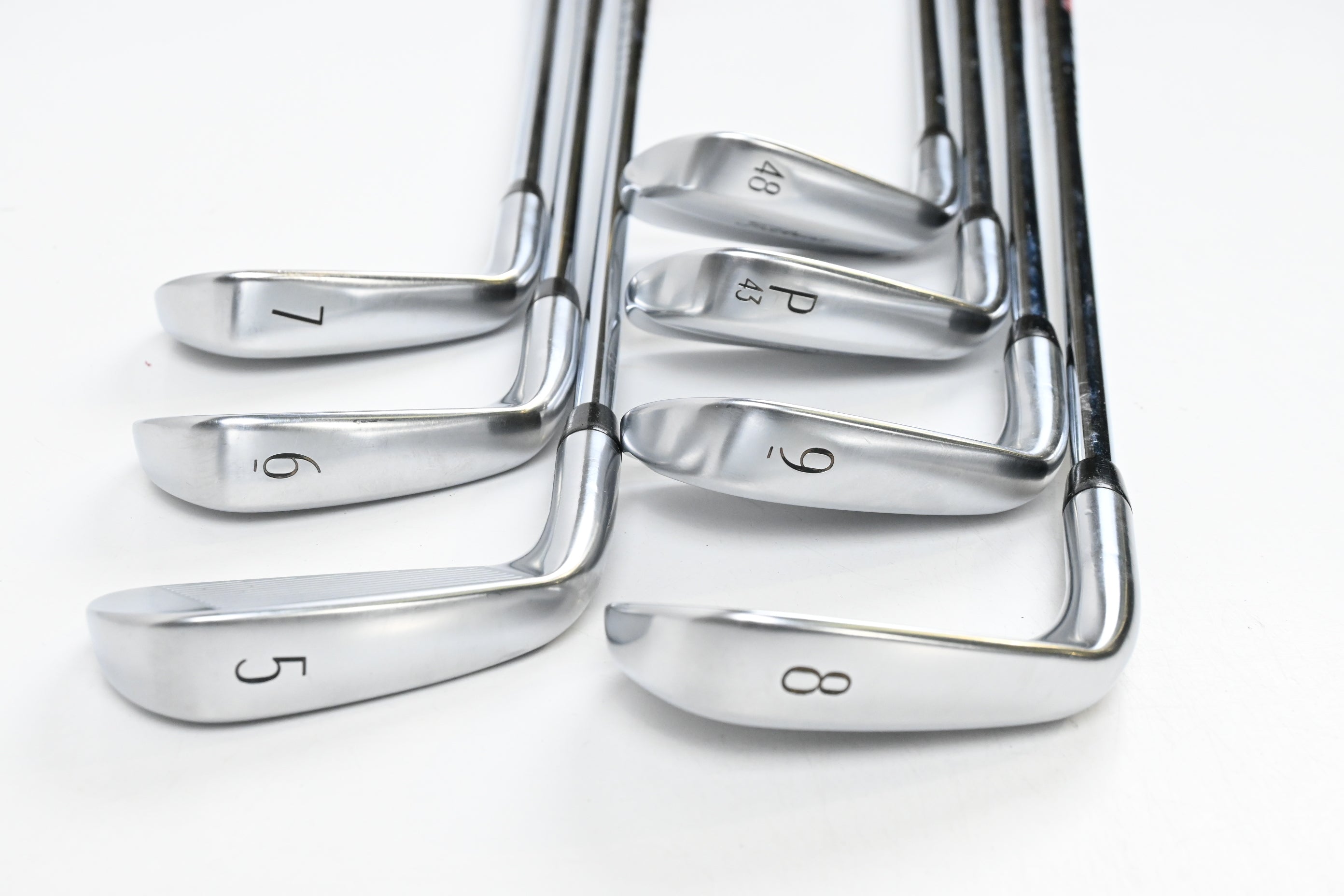 Titleist T250 2025 Irons / 5-PW+GW / Regular Flex AMT Red Shafts