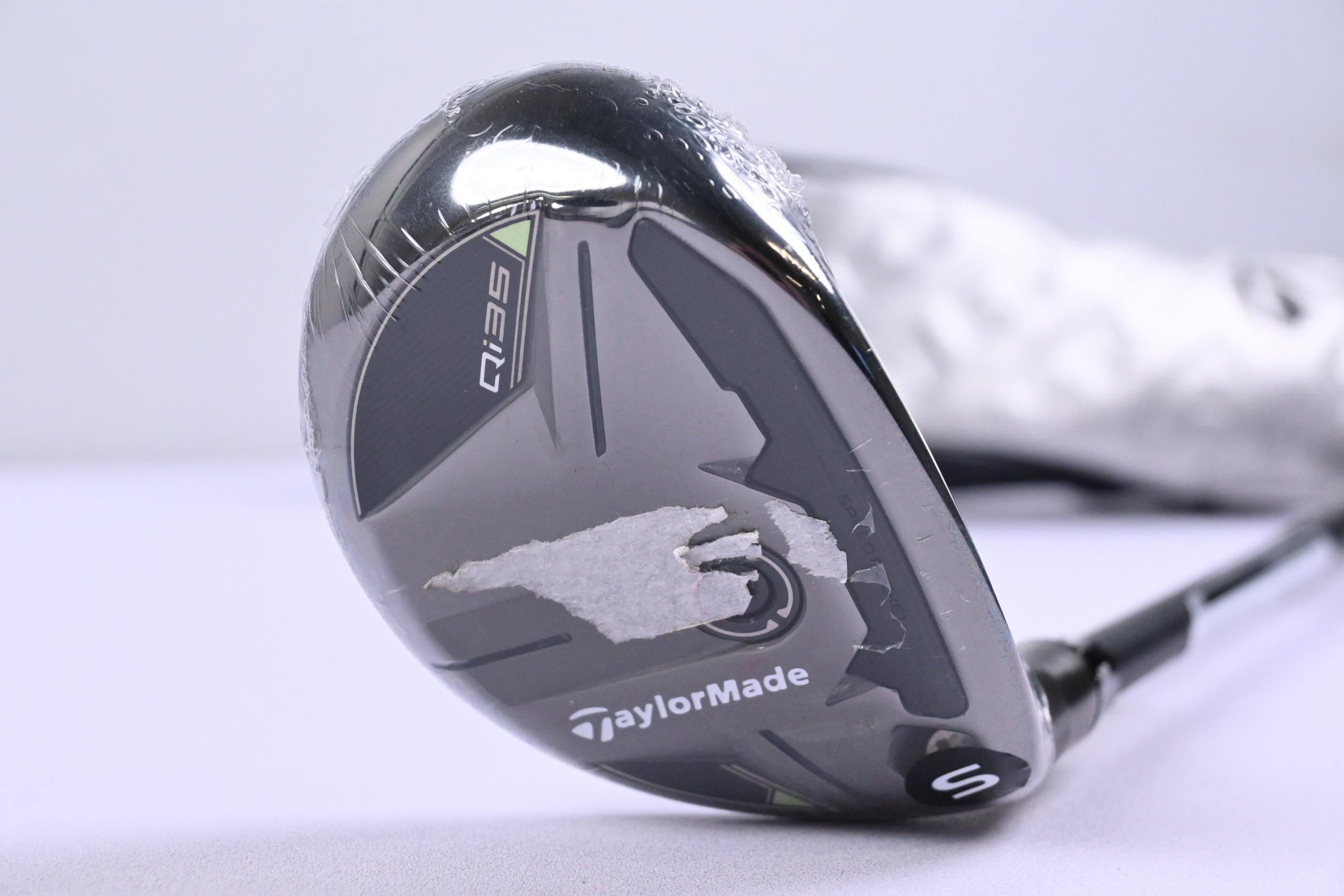Taylormade Qi35 #4 Hybrid / 22 Degree / Stiff Flex Fujikura Ventus Blue 7 Shaft