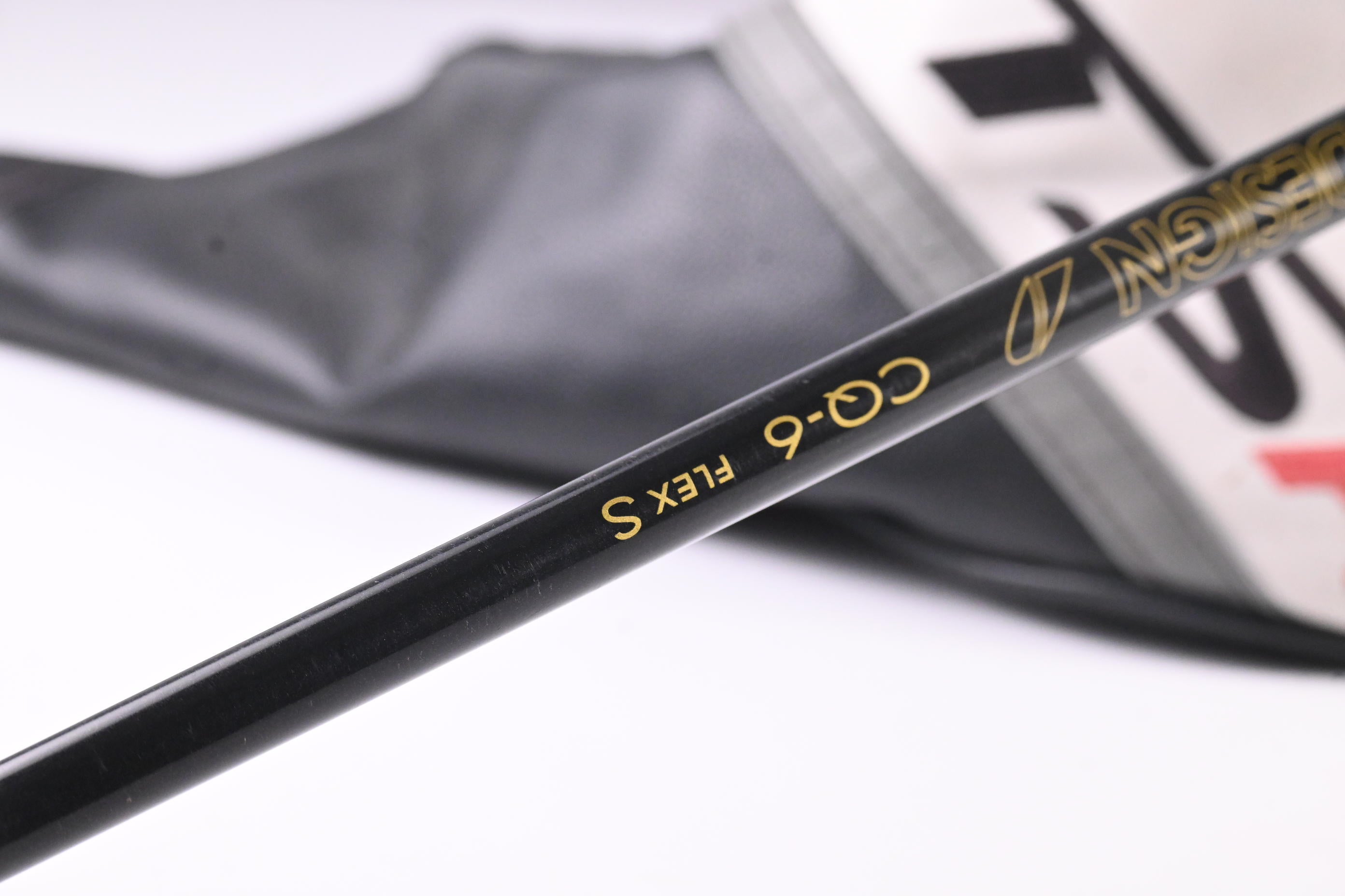 Titleist TSR2 Driver / 9 Degree / Stiff Flex Graphite Design Tour AD CQ-6 Shaft