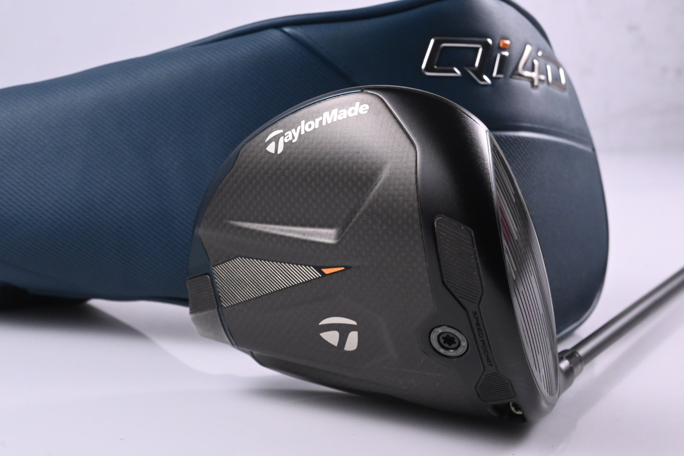 Taylormade Qi4D Max Driver / 9 Degree / Regular Flex Fujikura Ventus Blue 5