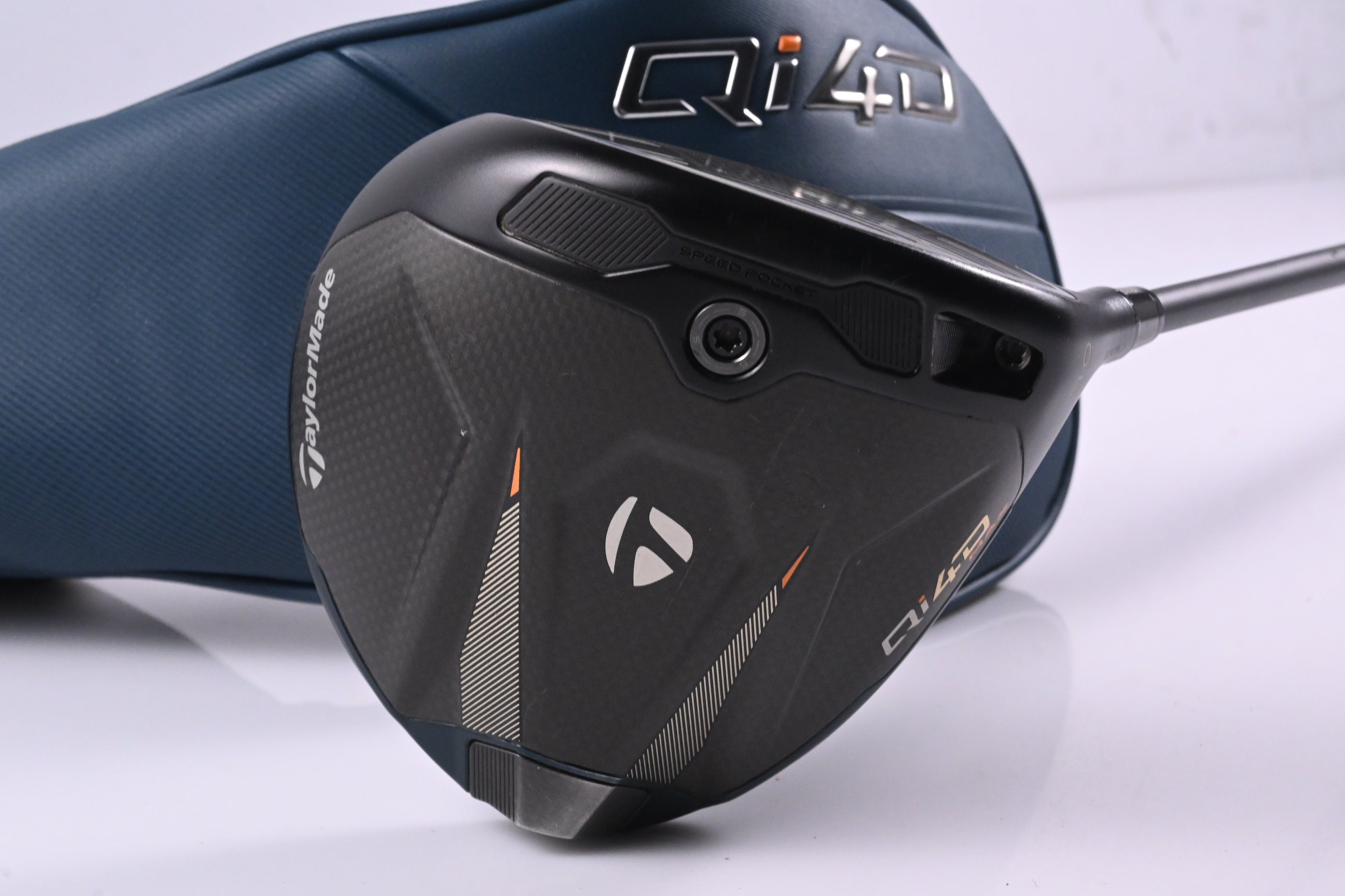 Taylormade Qi4D Max Driver / 9 Degree / Regular Flex Fujikura Ventus Blue 5