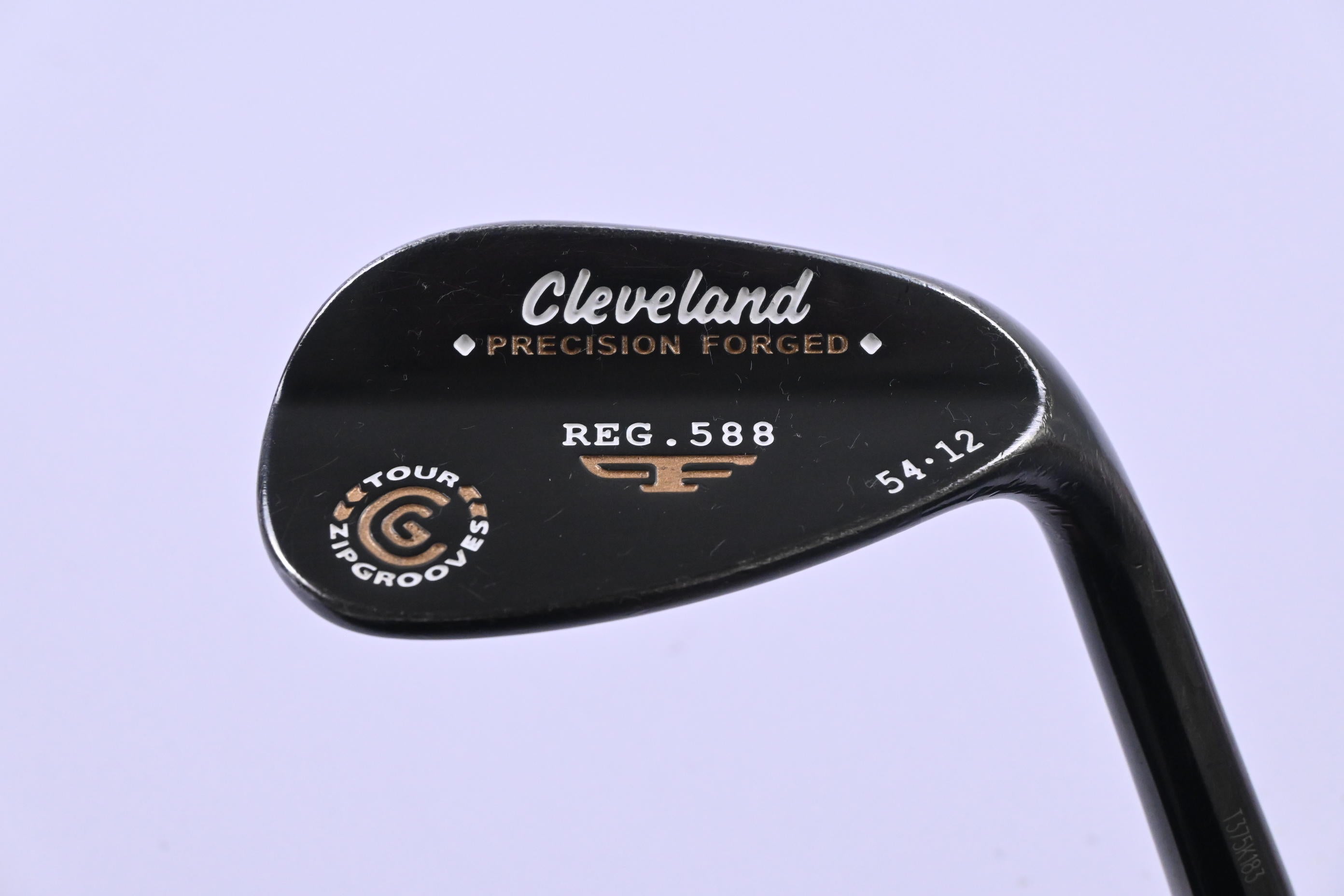 Cleveland 588 Precision Forged Sand Wedge / 54 Degree / Wedge Flex Tour Connect