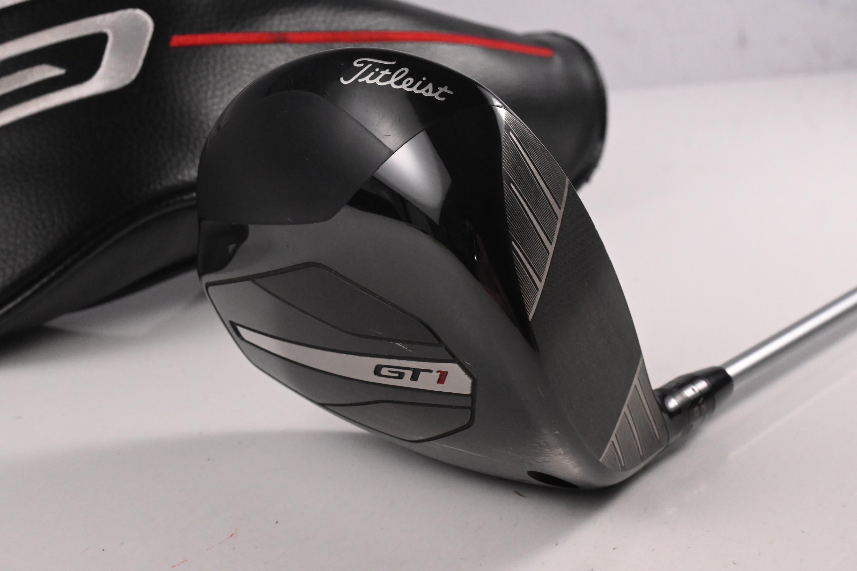 Titleist GT1 Driver / 10 Degree / Regular Flex Fujikura Air Speeder 40 Shaft
