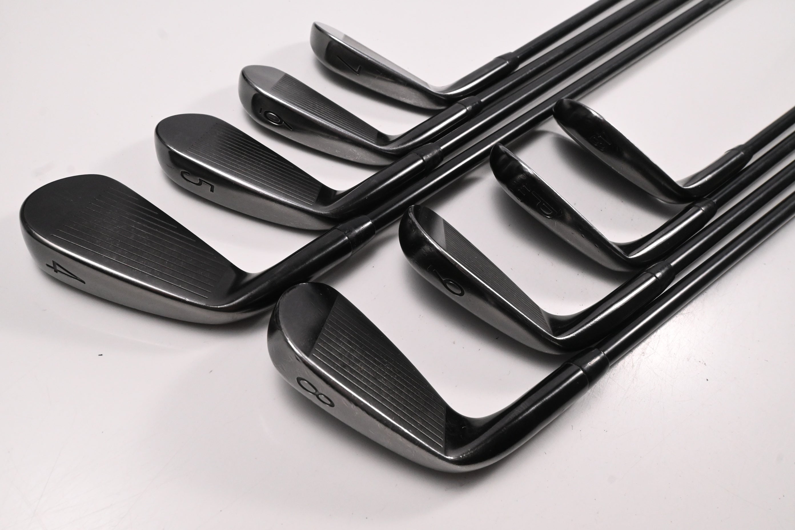 Titleist T100.S Ltd Edition Black Irons / 4-PW+48° / Regular Flex Project X LZ