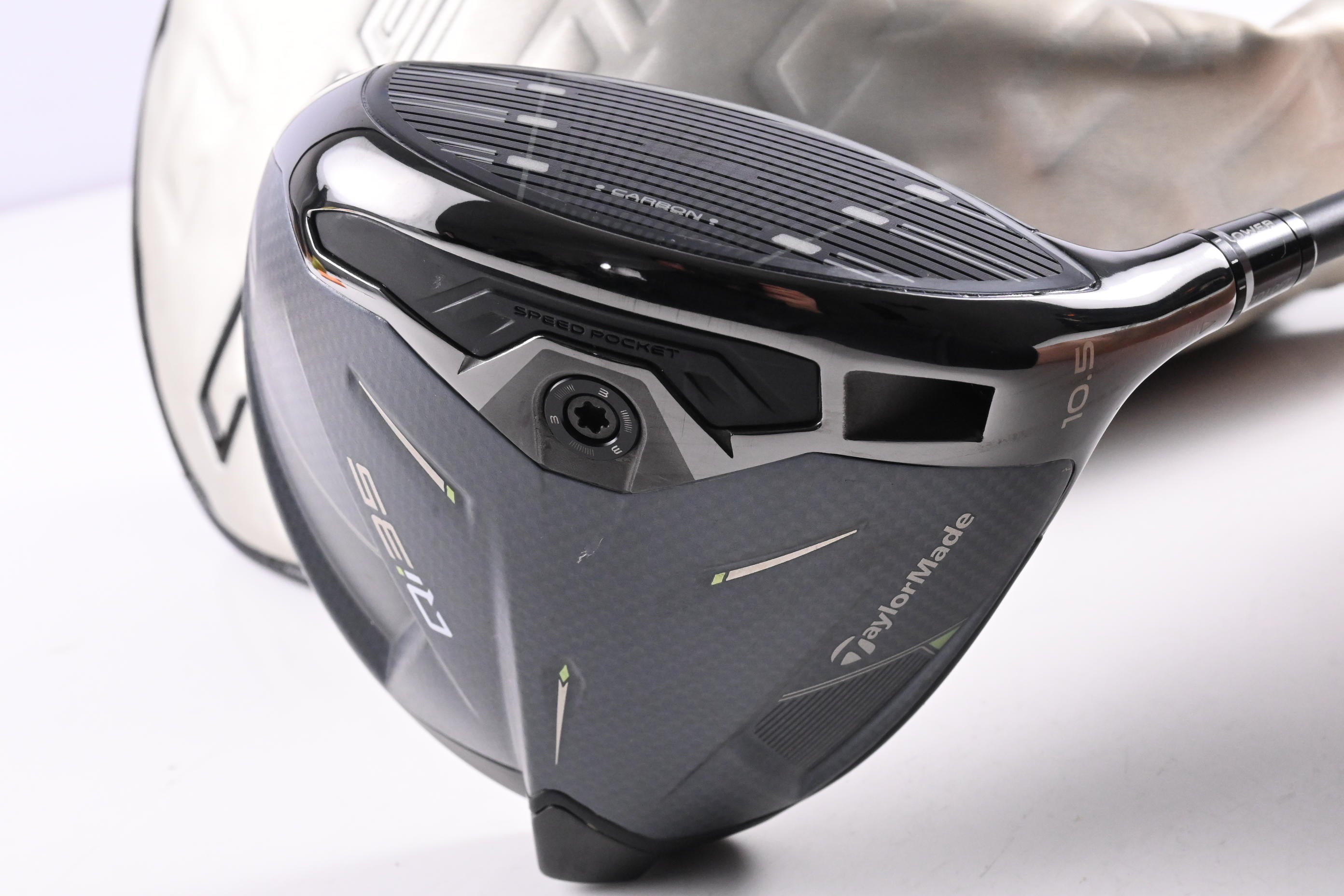 Taylormade Qi35 Driver / 10.5 Degree / Regular Flex Project X Cypher 2.0 50