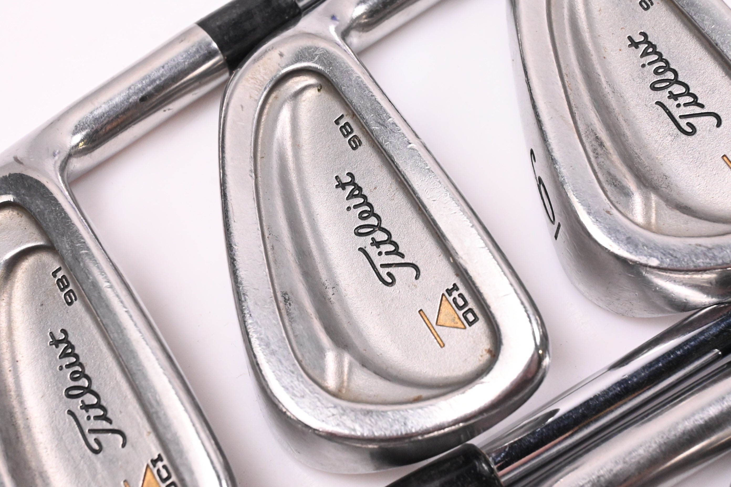 Titleist DCI 981 Irons / 4-PW / Stiff Flex Steel Shafts