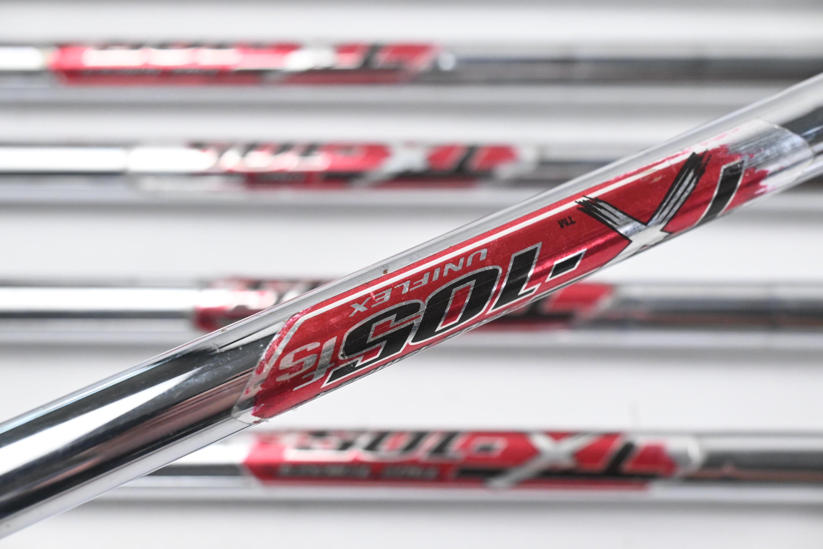 Wilson Di7 Irons / 4-PW+SW / Uniflex TX-105 Shafts